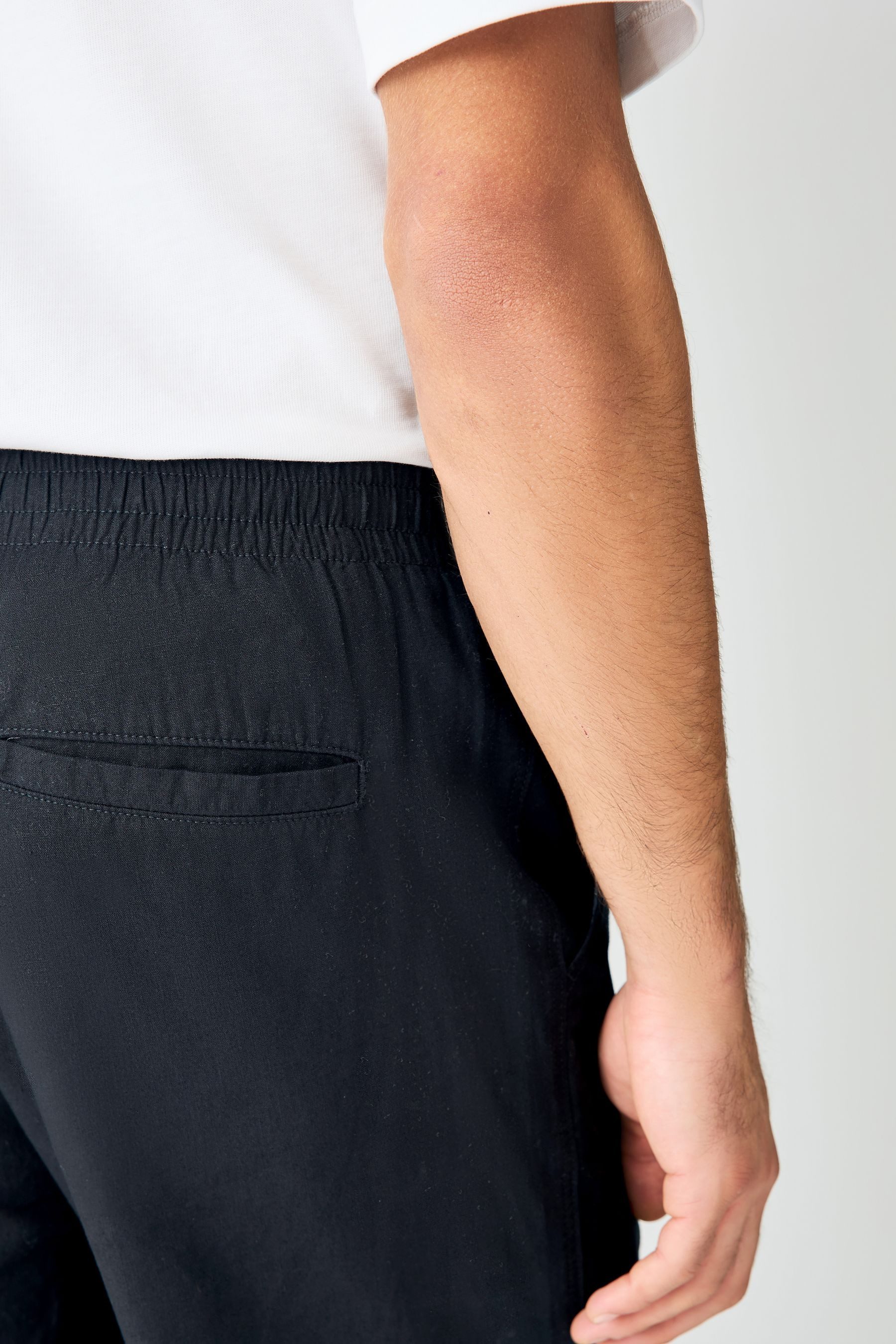 Next Dehnbund-Hose Edle Relaxed Fit Hose aus Leinen-Baumwollgemisch (1-tlg)