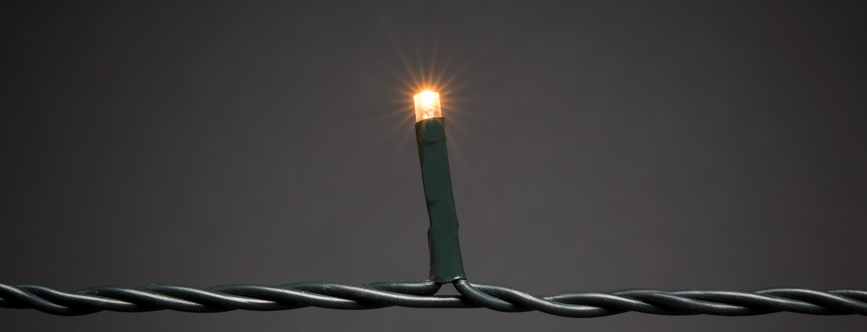 KONSTSMIDE LED-Baummantel Weihnachtsdeko, Christbaumschmuck, 200-flammig, LED Lichterkette mit Ring, 5 Stränge à 40 Dioden, vormontiert