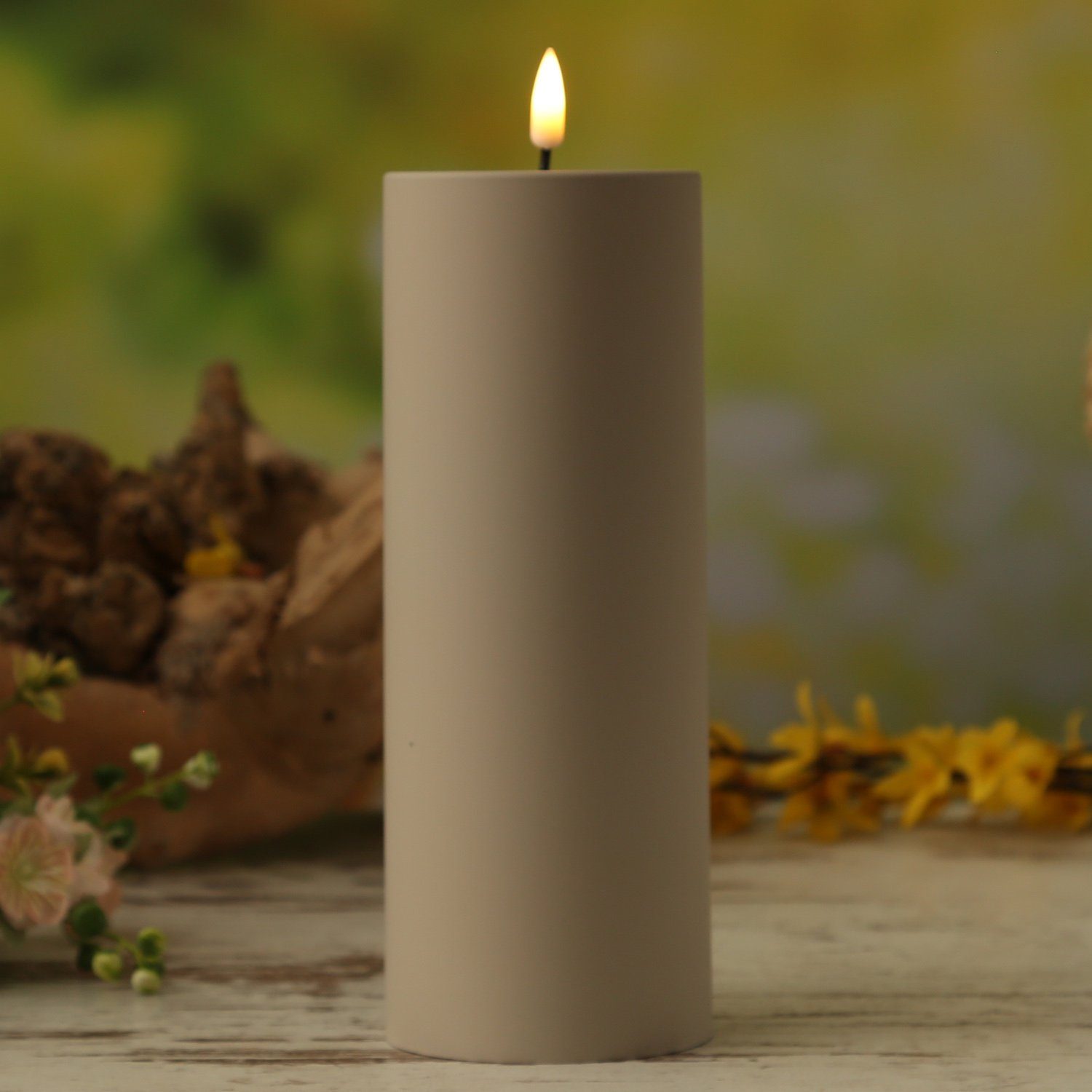 Deluxe Homeart LED-Kerze MIA Deluxe für Außen flackernd H: 20cm D: 7,5cm sa günstig online kaufen