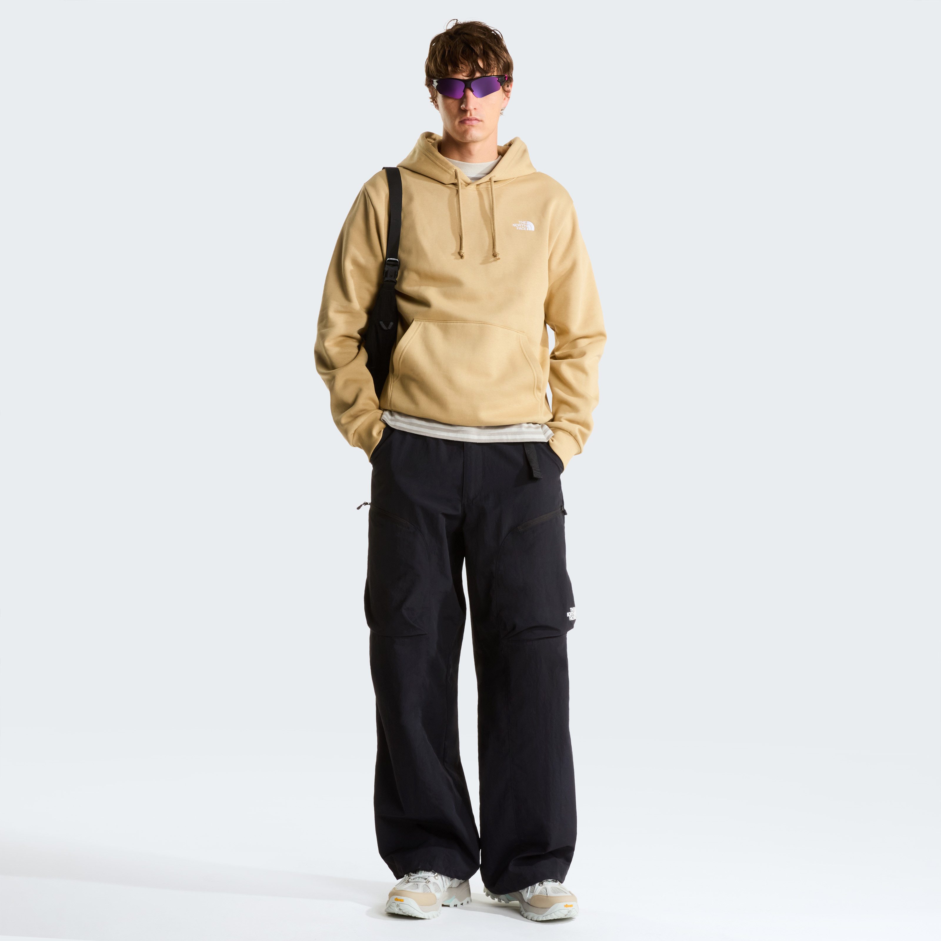 The North Face Kapuzensweatshirt M EVOLUTION SIMPLE DOME REGULAR HOODIE mit Kapuze, aus Baumwolle und Polyester, Langarm-Design, normale Länge