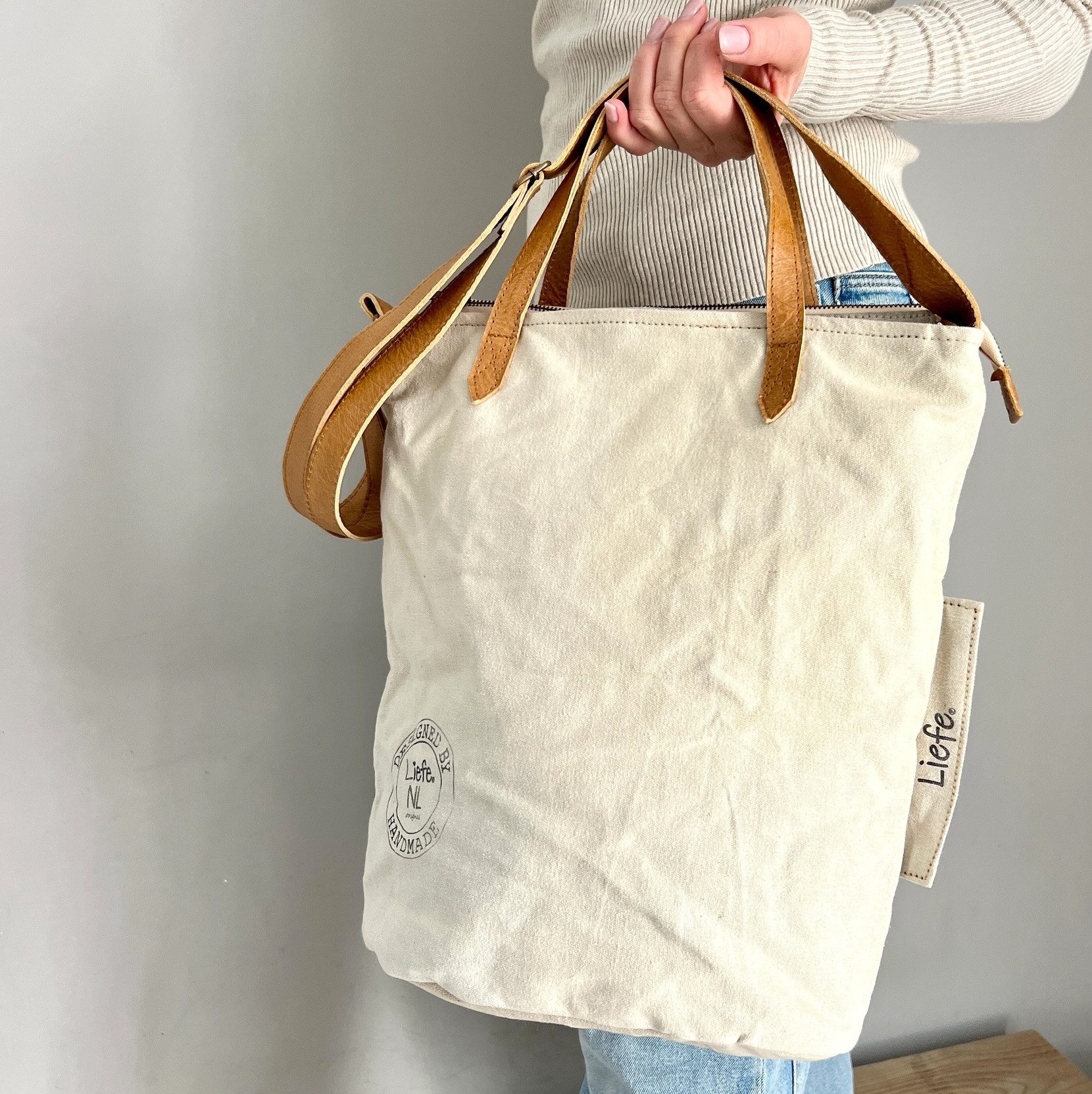 LK Trend & Style Shopper oder Weekender BucketBag (Schulter oder Henkel Tasche), Canvas Material ist sehr ausdruckstark