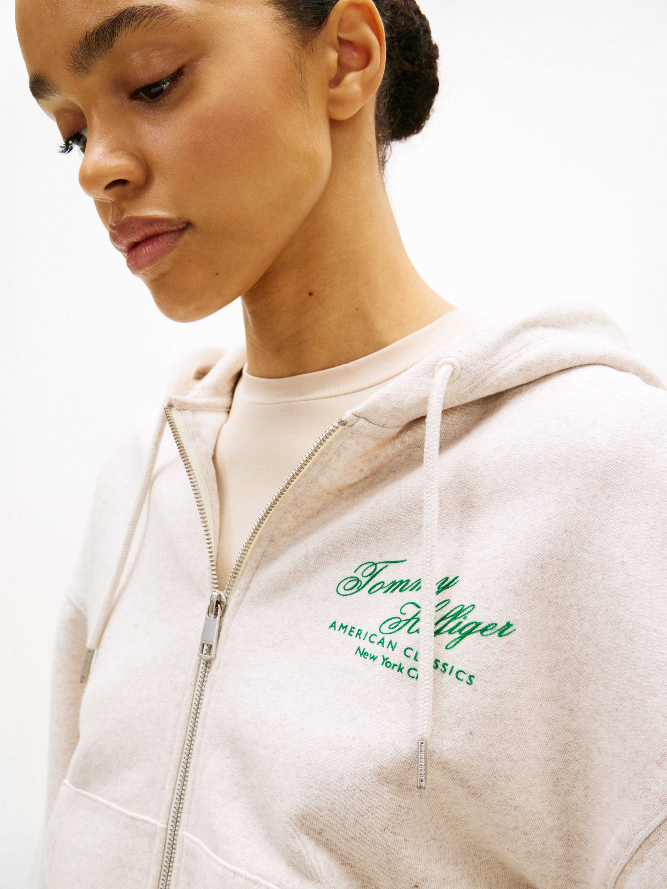 Tommy Hilfiger Kapuzensweatjacke MDRN SCRIPT ZIP TERRY HOODIE mit Print auf der Brust, Relaxed Fit