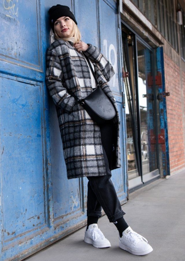 Zum Outfit 1