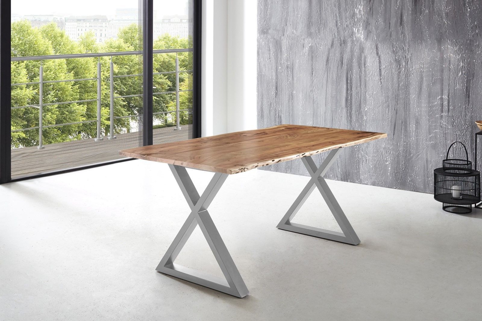 SAM® Baumkantentisch SilverX, Akazienholz, echte Baumkante, Metallgestell X-Form unten geschlossen