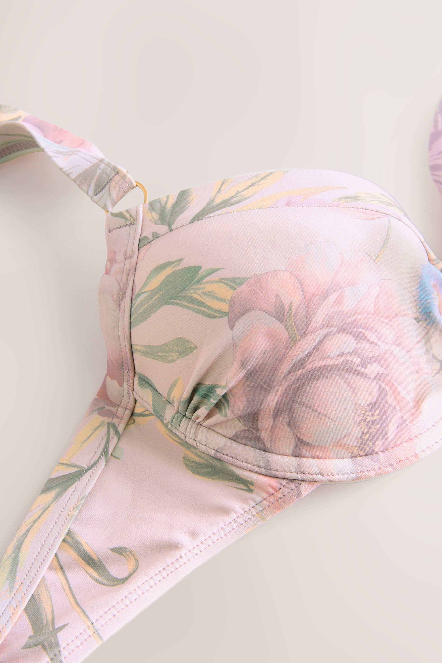 Next Bügel-Bikini-Top Wattiertes Bügel-Bikinioberteil mit Rüschenträgern günstig online kaufen