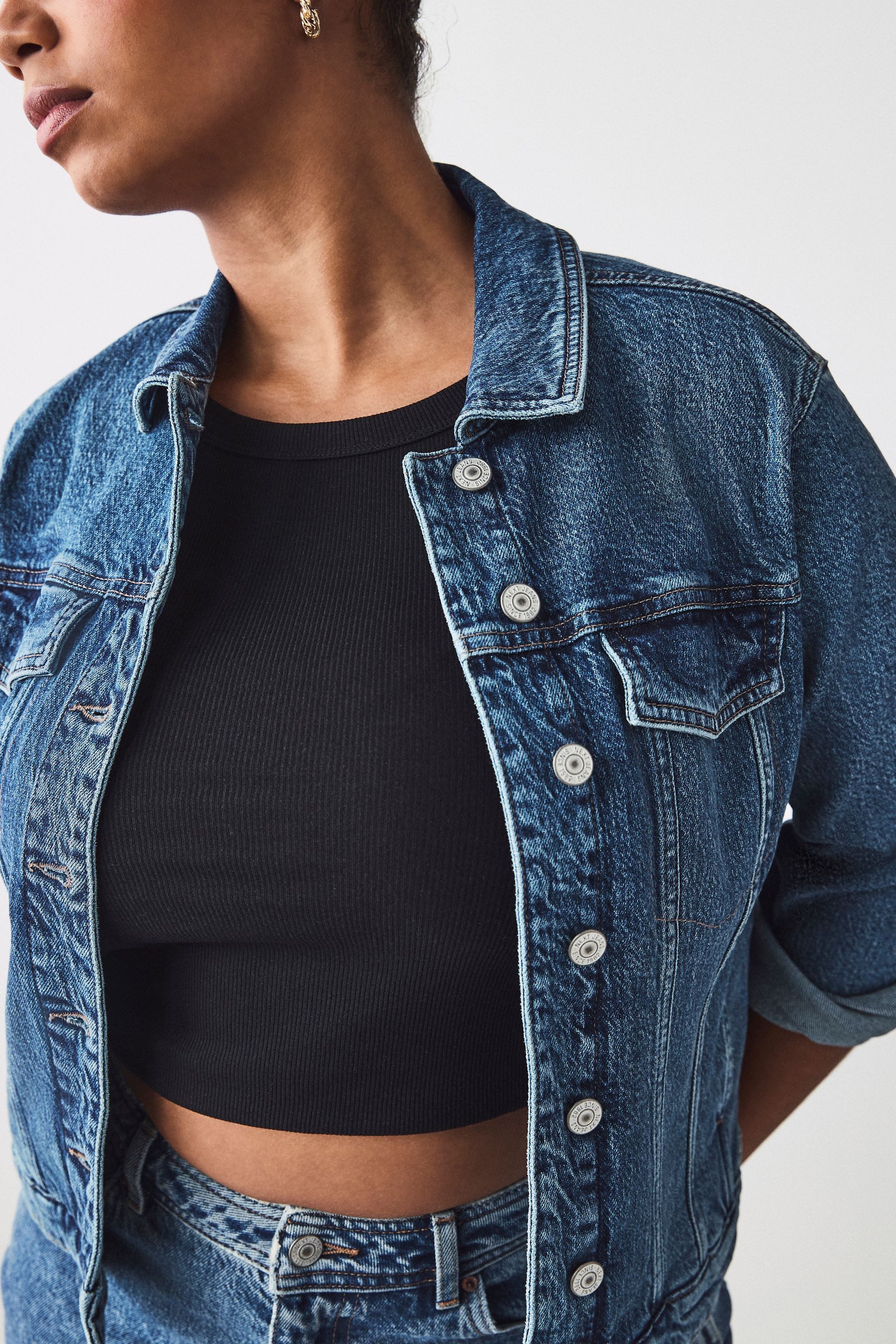 Next Jeansjacke Denim-Jacke für größere Oberweiten (1-St)