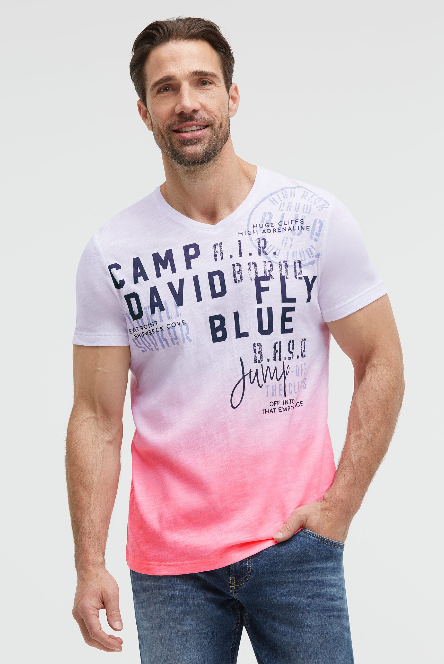 CAMP DAVID V-Shirt mit maskulinem V-Ausschnitt