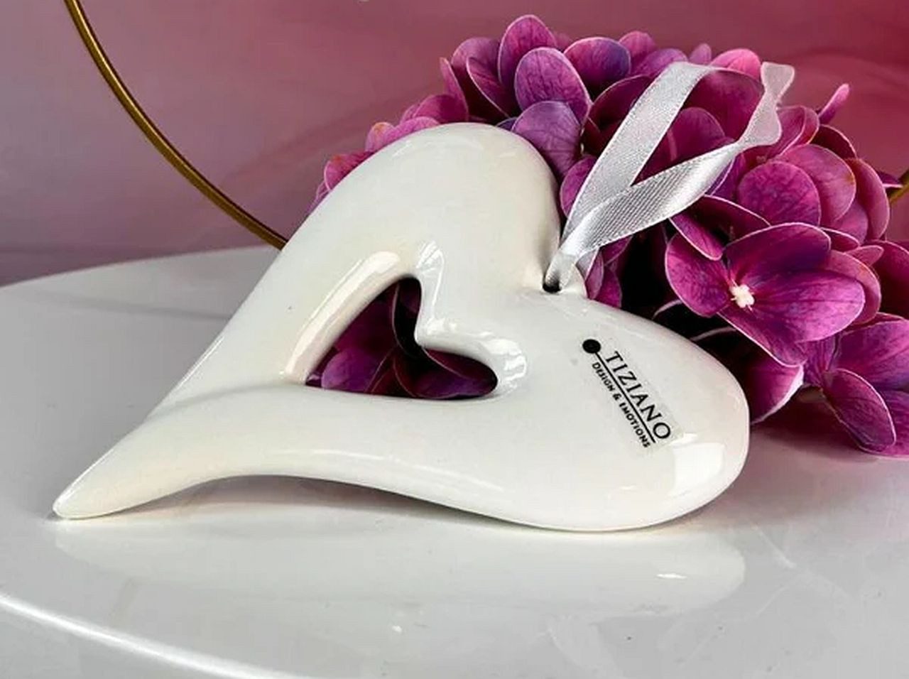 TIZIANO - DESIGN & EMOTIONS Dekohänger Herz Belvina creme – Hängedeko Herz offen – Keramik