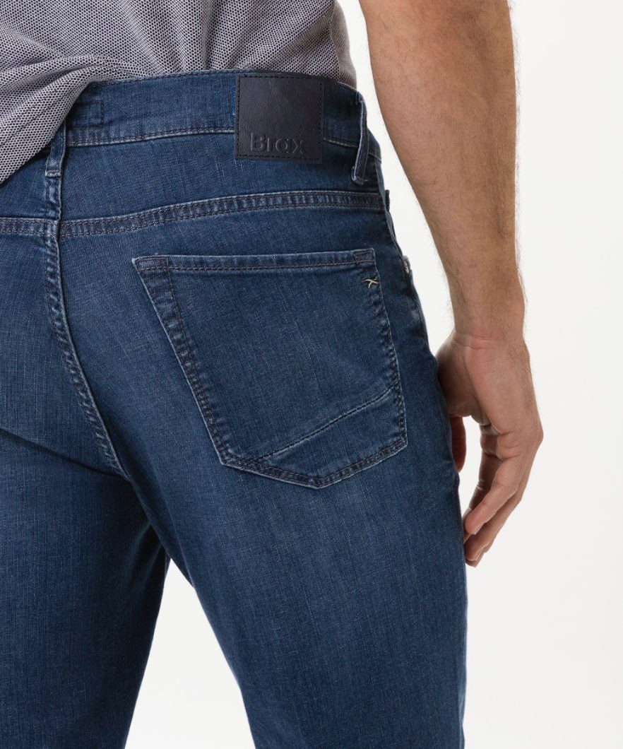 Brax 5-Pocket-Jeans Chuck Sommerjeans, Light Weight – Bild 5 von 5