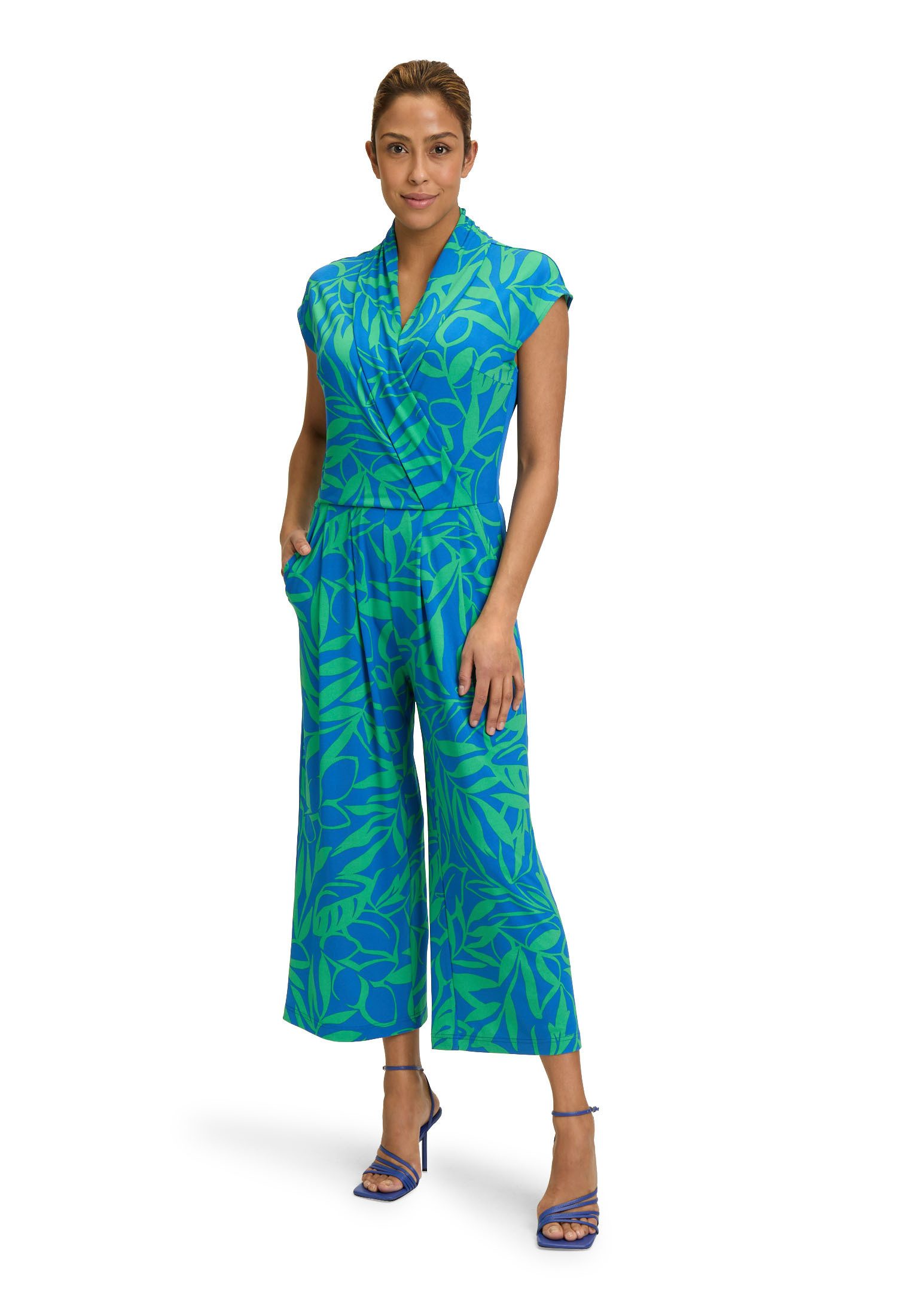 Betty Barclay Overall Betty Barclay Jumpsuit mit Eingrifftaschen (1-tlg) Form