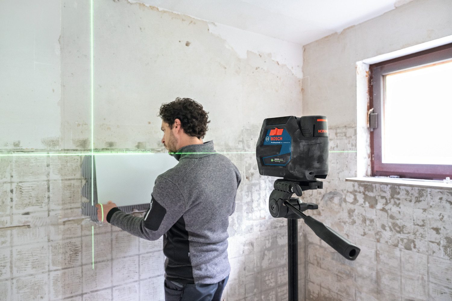 Bosch Professional Kreuzlinienlaser Kombilaser »GCL 12V-50-22 CG«, ohne Akku, ohne Ladegerät, mit Baustativ BT 150 Professional