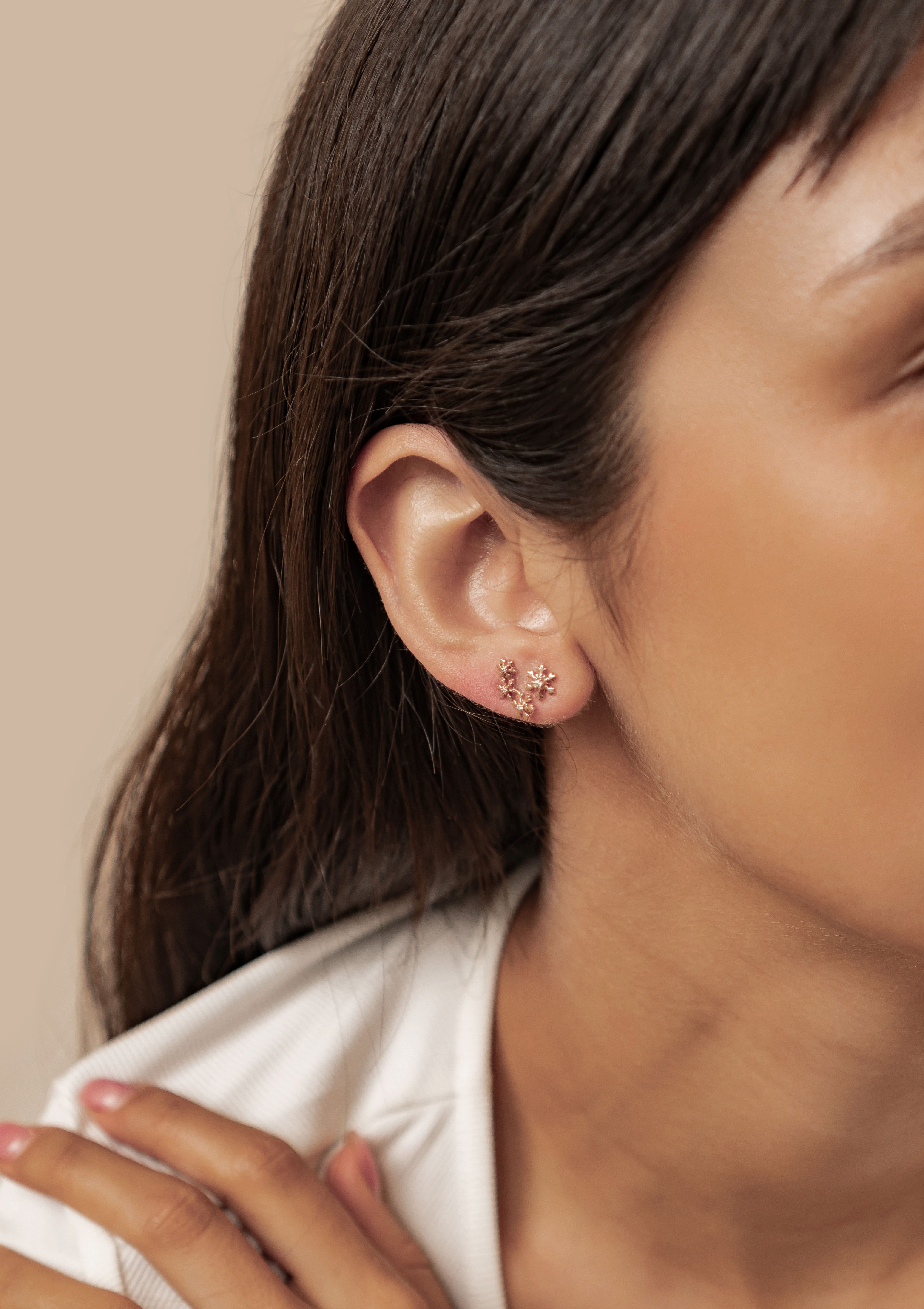 Hey Happiness Paar Ohrstecker Zirkonia Schneeflocken, für Damen & Mädchen, Festliche 925 Silber Damen Ohrringe, vergoldet