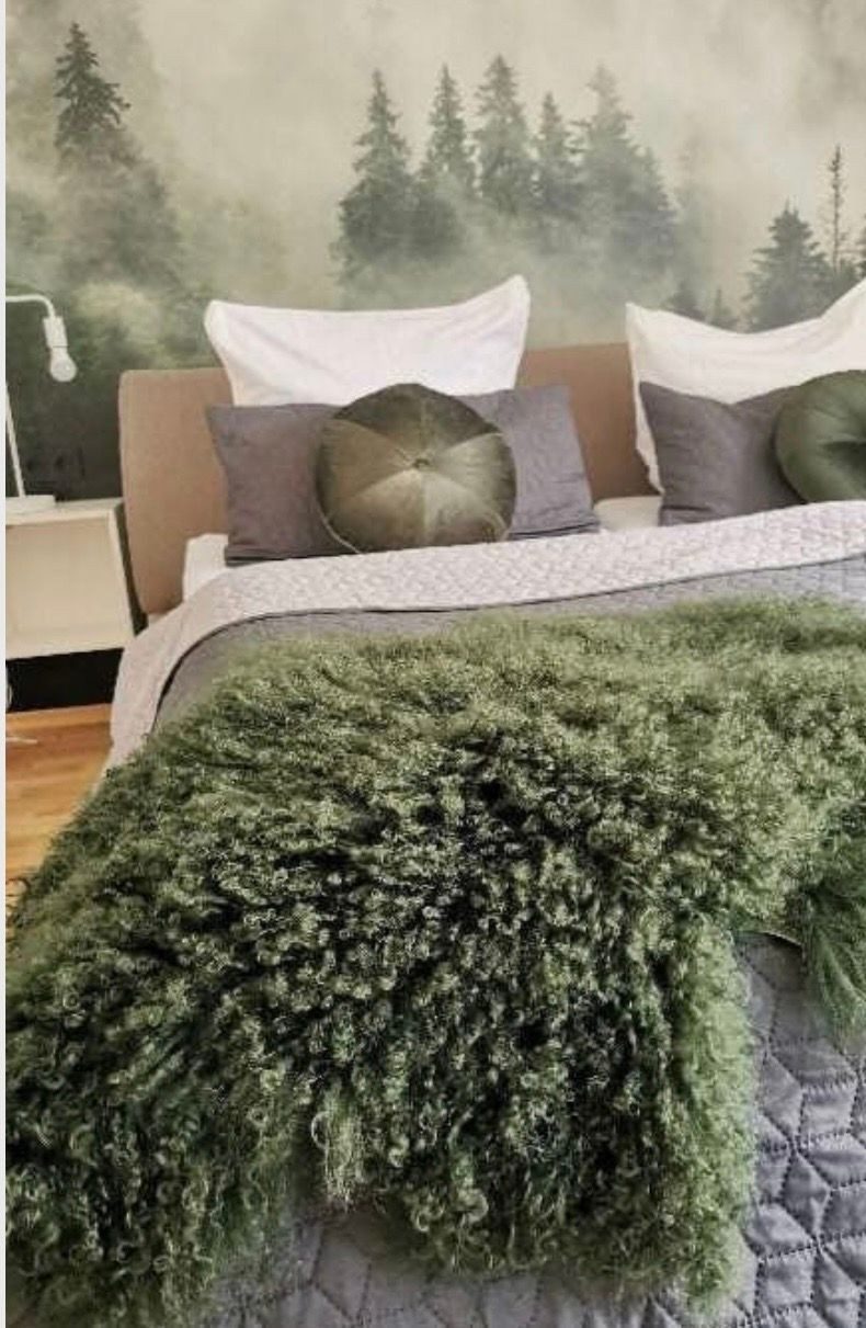 LIRA Deko Fellteppich Lammfell Tibetlamm Echtfell Lammteppich - Läufer große Farbauswahl, fellförmig, waschbar, in verschiedenen Größen, weich & langlebig