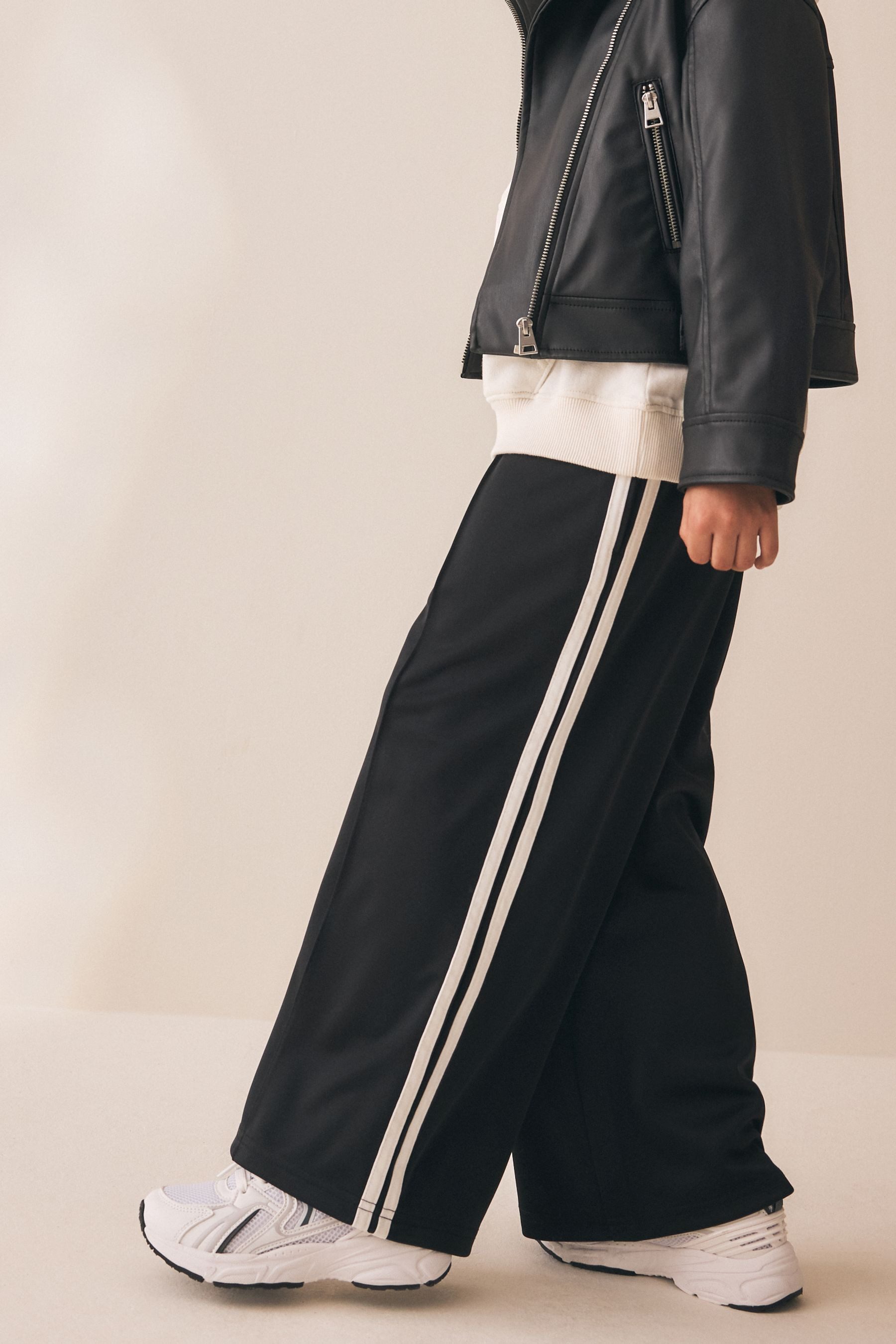 Next Palazzohose Hose mit weitem Bein (1-tlg) – Bild 3 von 5