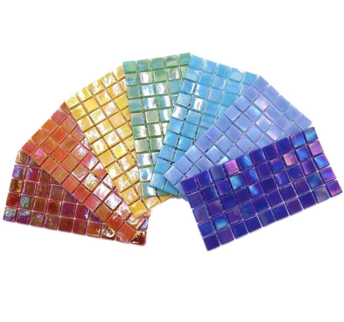 Armena Mosaikfliesen 1.5x1.5cm glänzend Glasmosaik auf netz 5x10 Stück, 8 Farben Set (ohne Regenbogen)