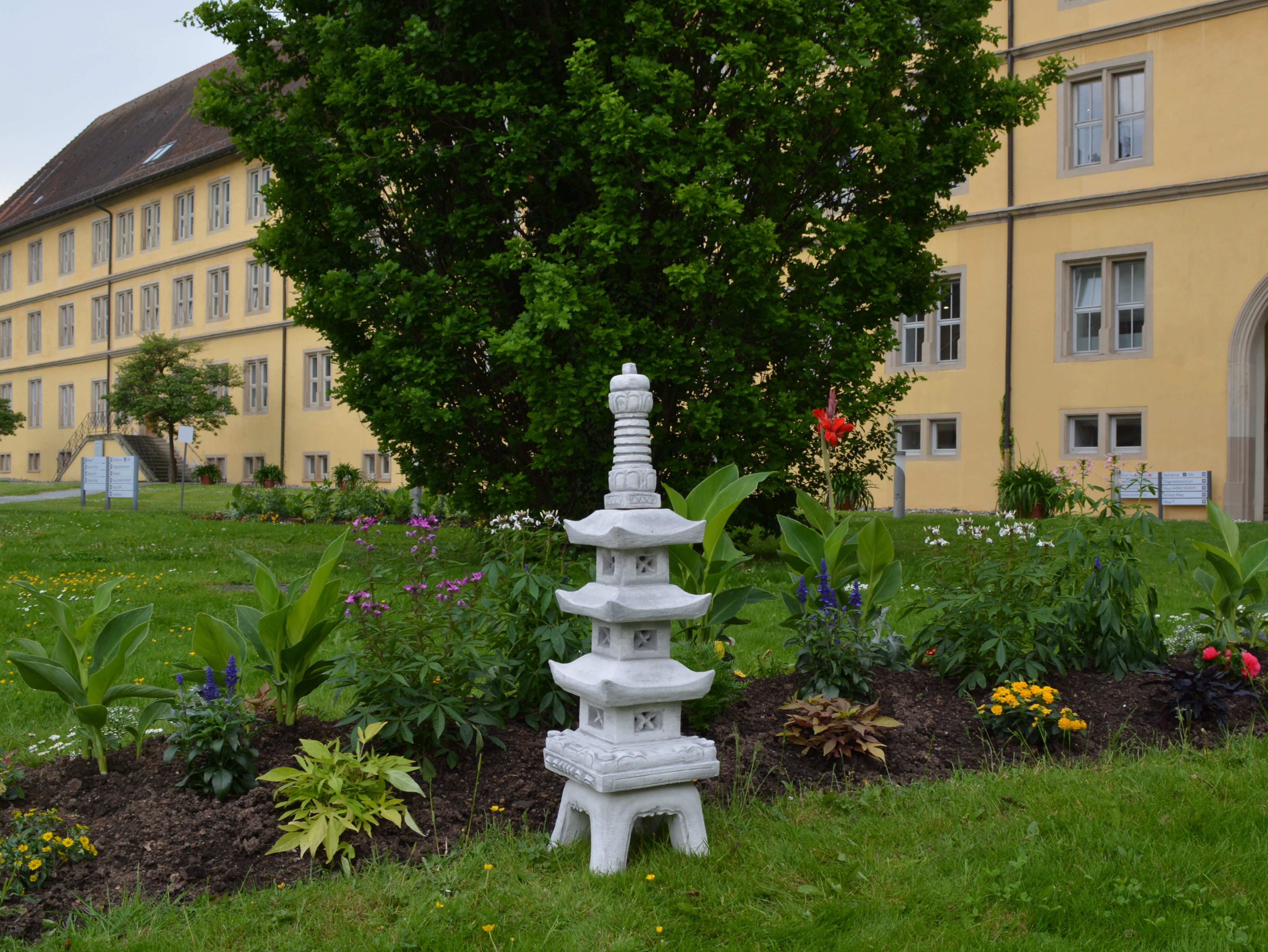 gartendekoparadies.de Gartenfigur Japanische Steinpagode Steinlaterne, H. 92 cm, 38 kg, Frostsicher