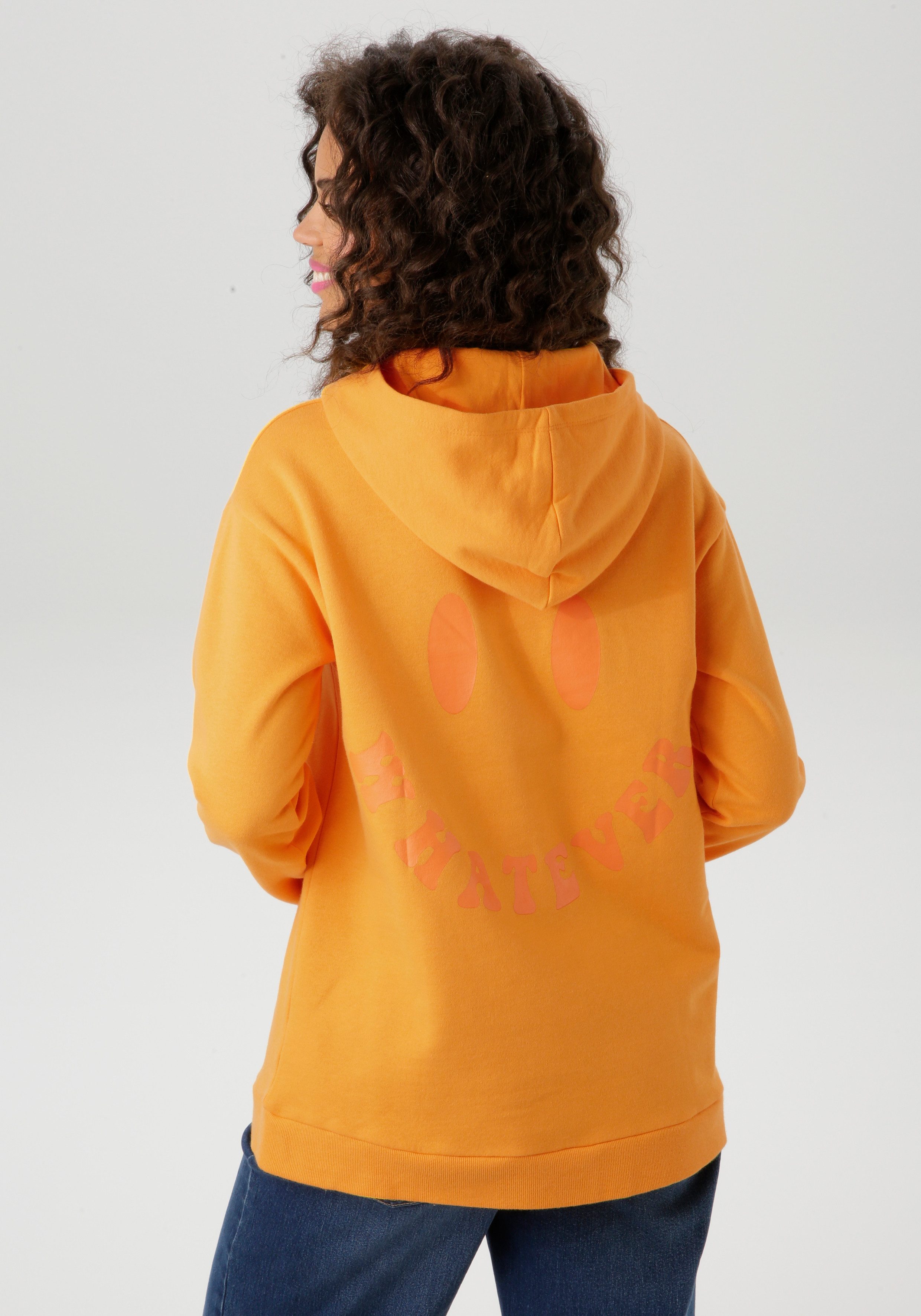 Aniston CASUAL Kapuzensweatshirt mit Smiley im Rücken günstig online kaufen