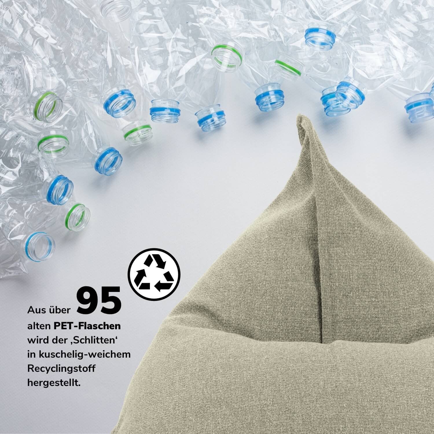 Schlitten für Der nachhaltigem Indoor Relaxliege Bean mokebo Kinder Erwachsene Bag in (aus oder & Recyclingstoff), Sitzsack Beige