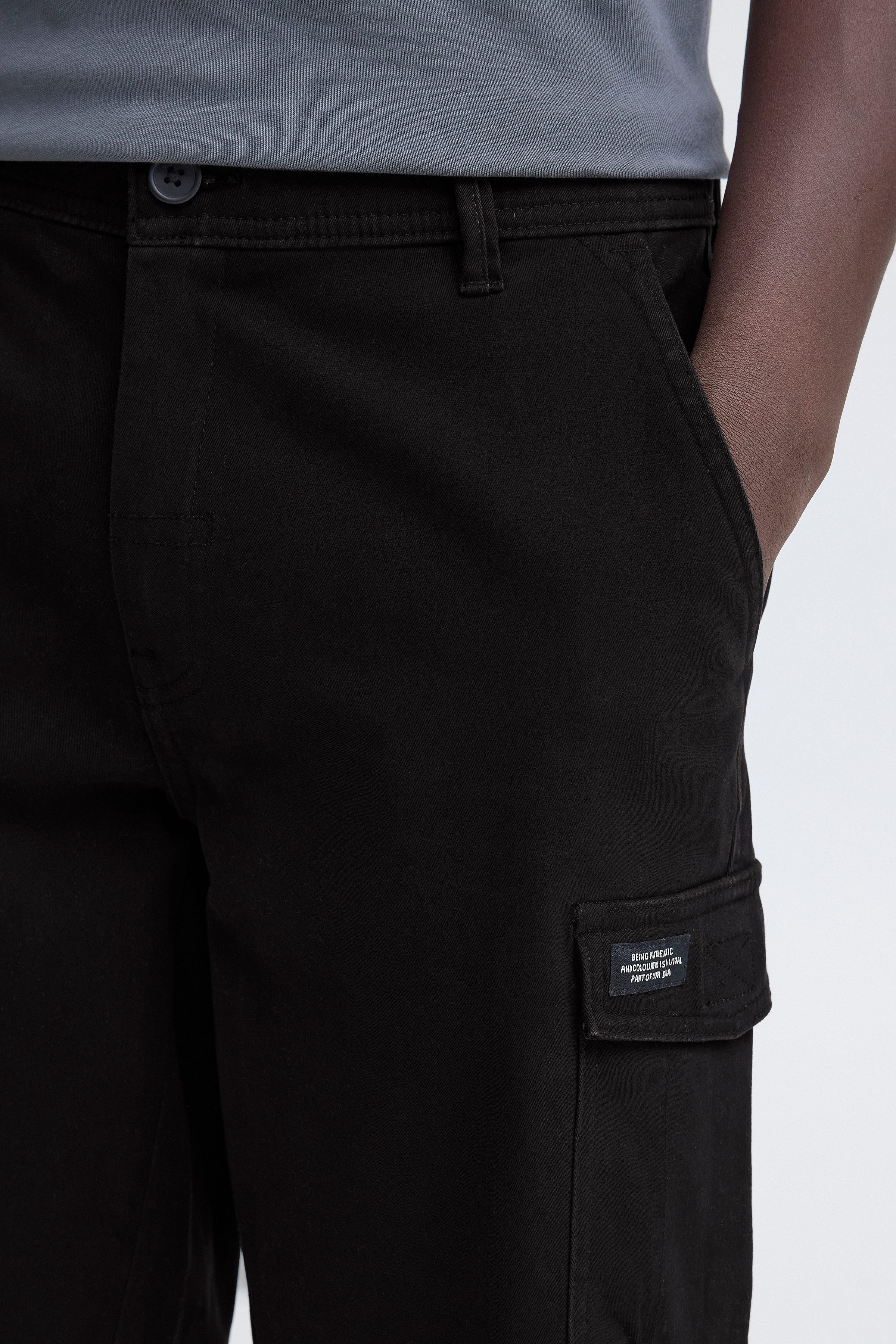 Blend Shorts BHMASON SLIM/REG CARGO SHORTS mit Markenlabel, aus Baumwollmischung, Regular Fit, elastisch – Bild 4 von 5