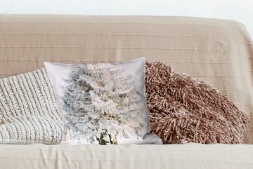 MuchoWow Dekokissen Winter - Baum - Schnee - Kiefer - Weiß, Zierkissen mit Füllung für Wohzimmer, Schlafzimmer, Deko, Sofakissen