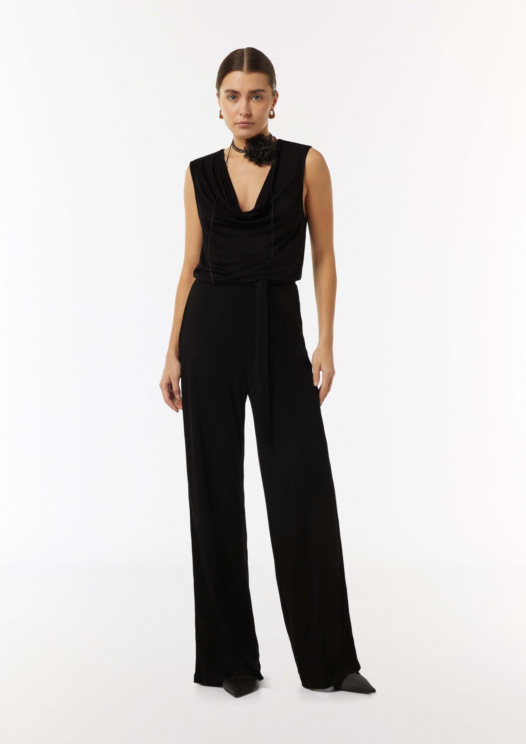 comma Jumpsuit Overall Jersey-Jumpsuit mit Wasserfall-Ausschnitt