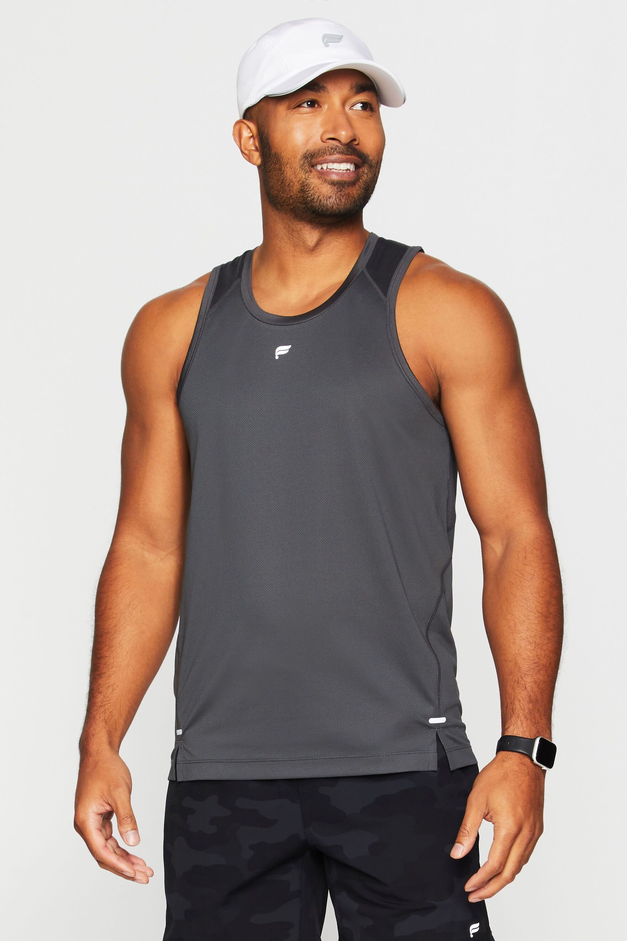 Fabletics Funktionsshirt THE O2 TANK (1-tlg) mit Autolichtreflektoren