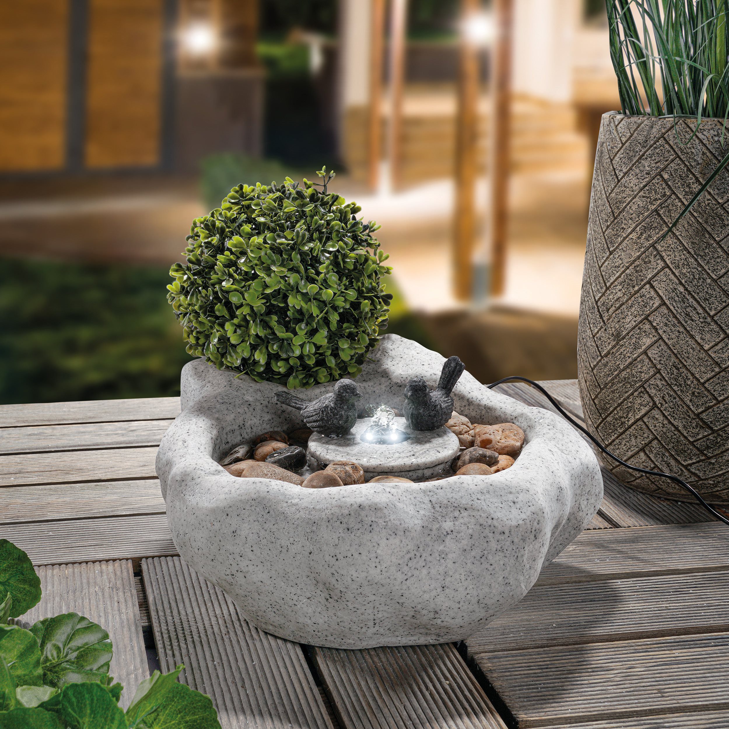 esotec Gartenbrunnen Solarbrunnen Vogelbad hell, H=17cm, LED-Licht, LiFePo4 Akku 101319, (Komplettset)