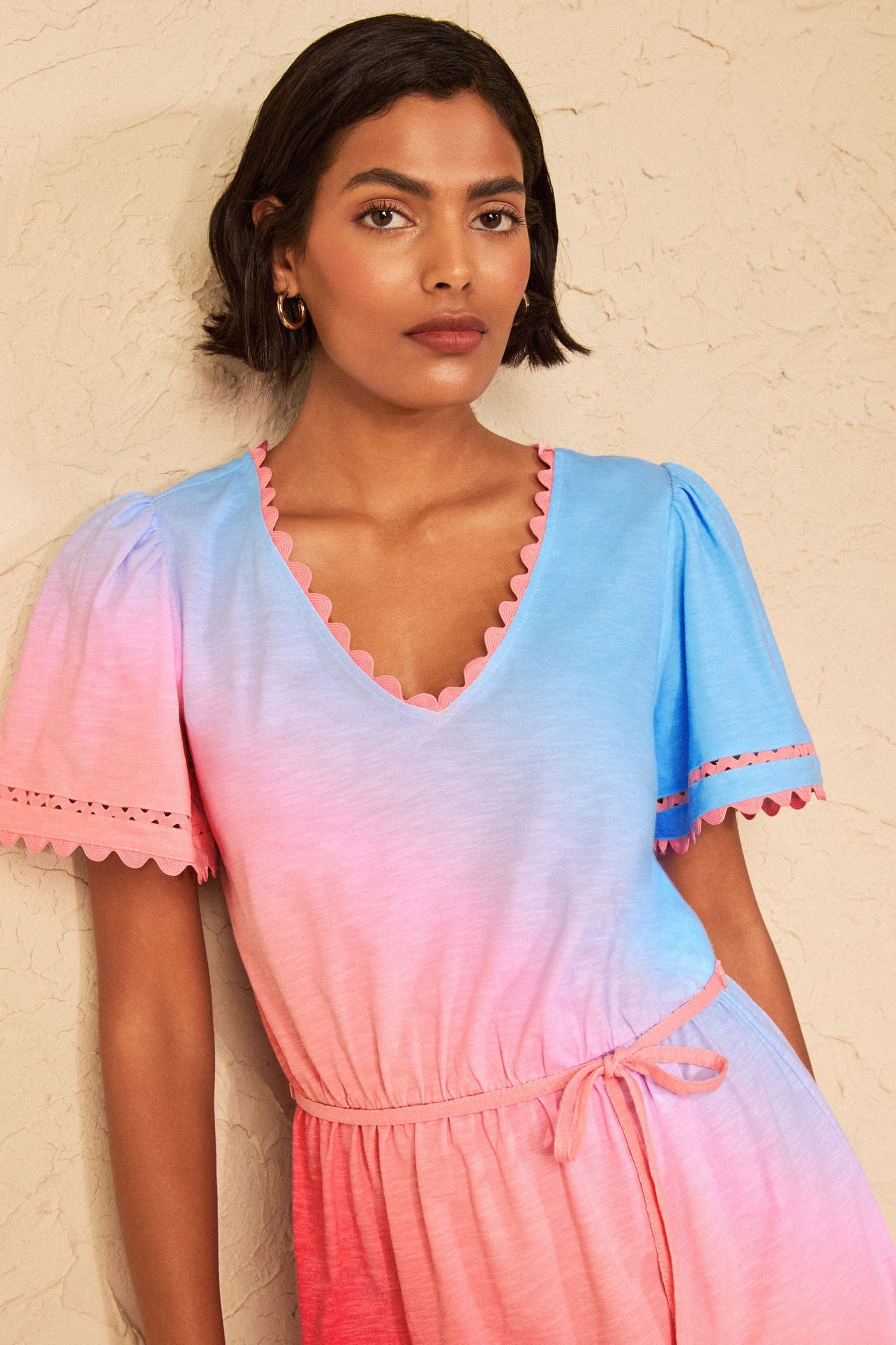 Love & Roses Minikleid Love & Roses Minikleid mit V-Ausschnitt, Regular (1-tlg)