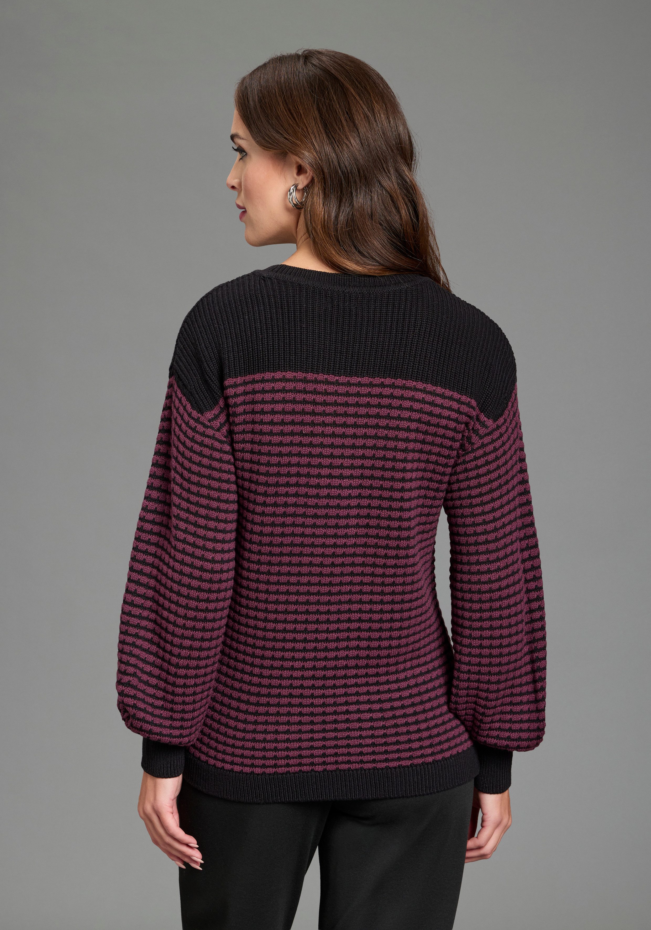 Bruno Banani Strickpullover lässig geschnittene Passform, hüftlange Form, mit Langarm und Bündchen. € 49,99, (€ 49,99 pro 1 Stk).