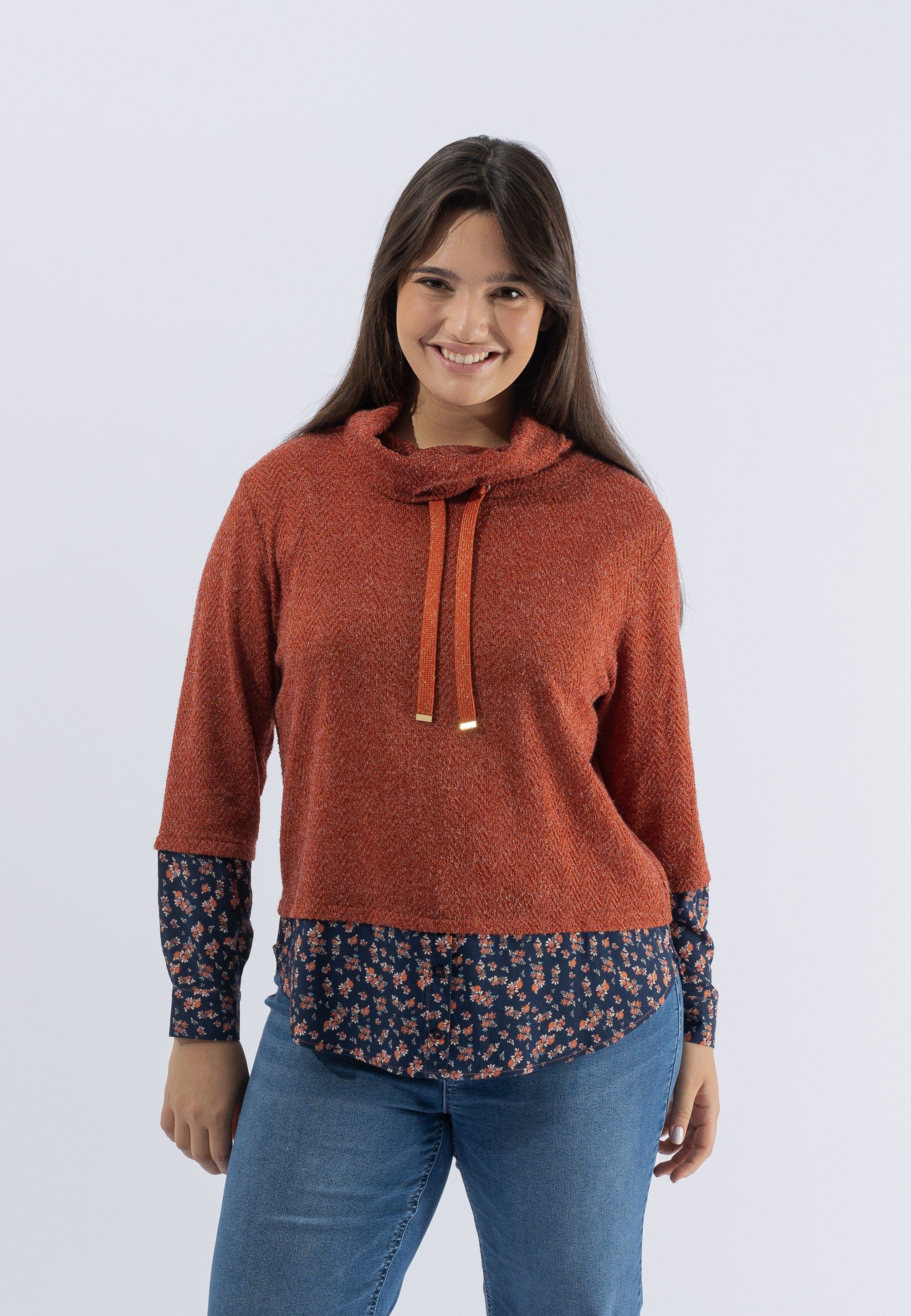 October Sweatshirt mit hohem Kragen und floralem Muster
