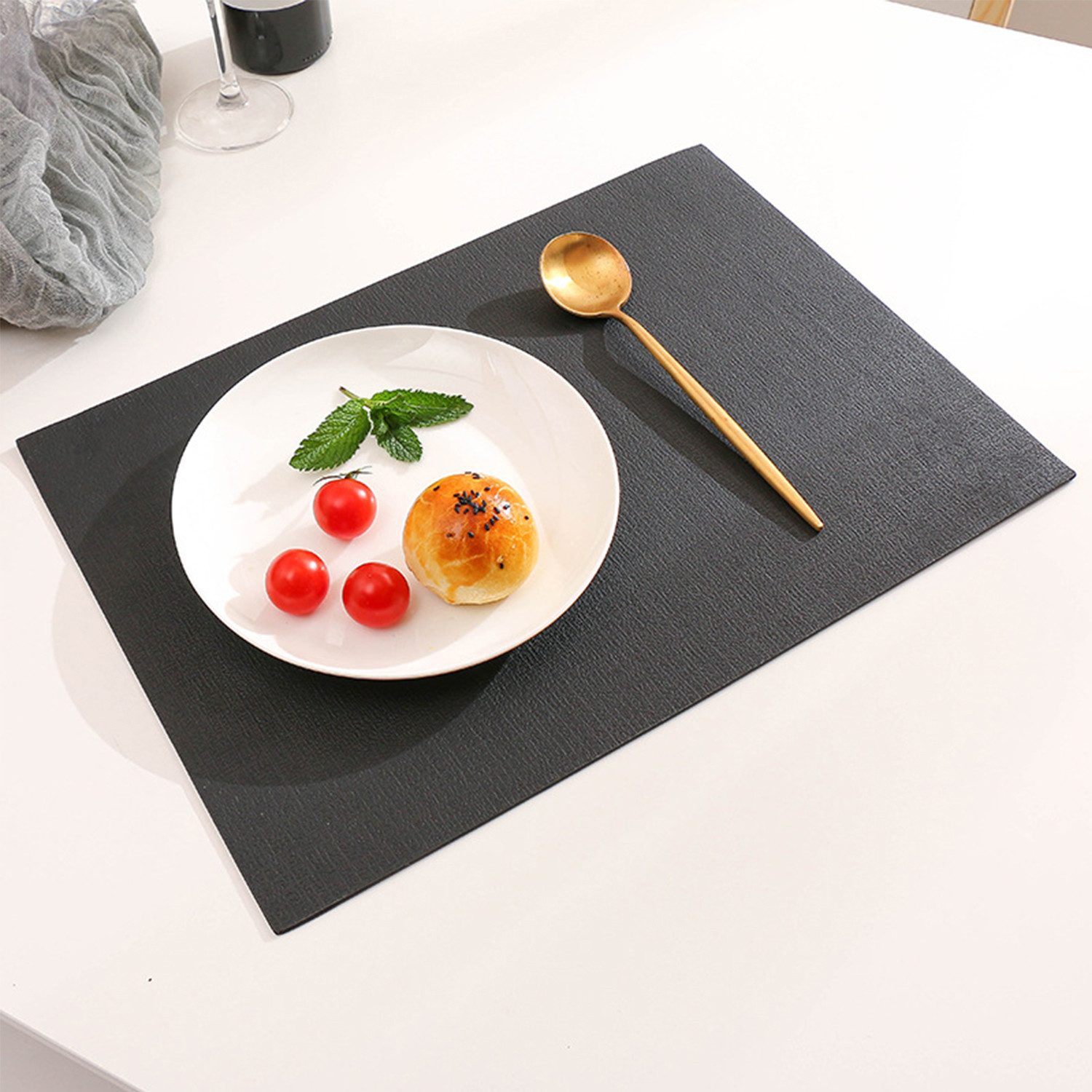 RWEUOQ Platzset 4-St Tischmatte Kunstleder abwischbar günstig online kaufen