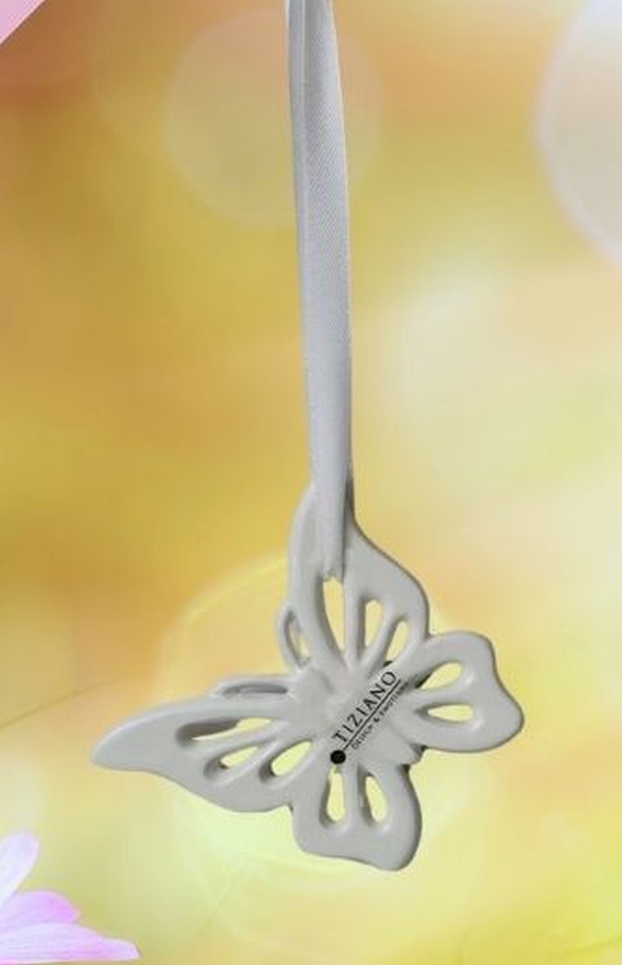TIZIANO - DESIGN & EMOTIONS Dekohänger Schmetterling Marilin creme-weiß – Keramik Hängedeko