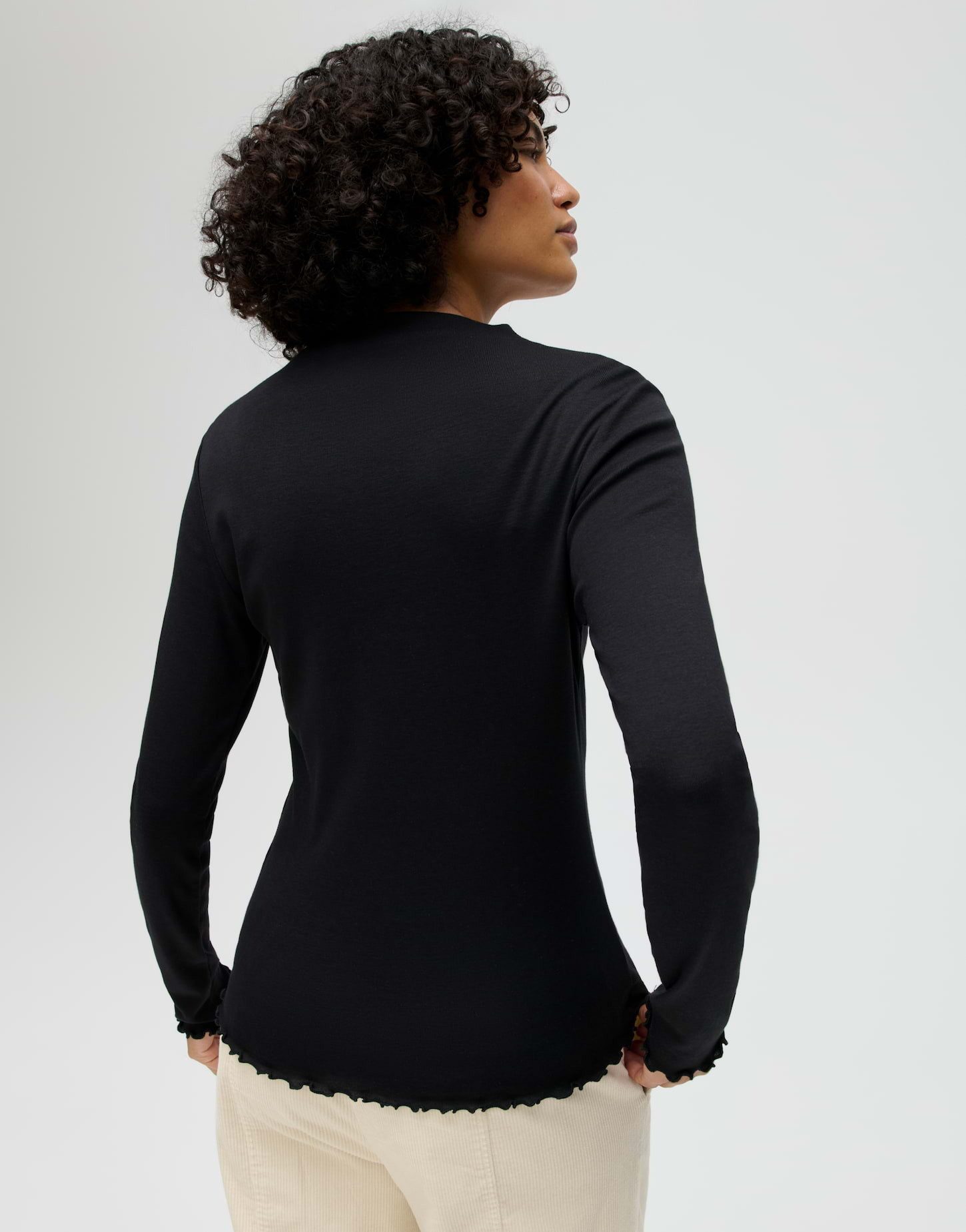 OPUS Langarmshirt SONINCHEN aus weichem Jersey figurbetont geschnitten, feine Rippstruktur, elastischer Stoff – Bild 3 von 5