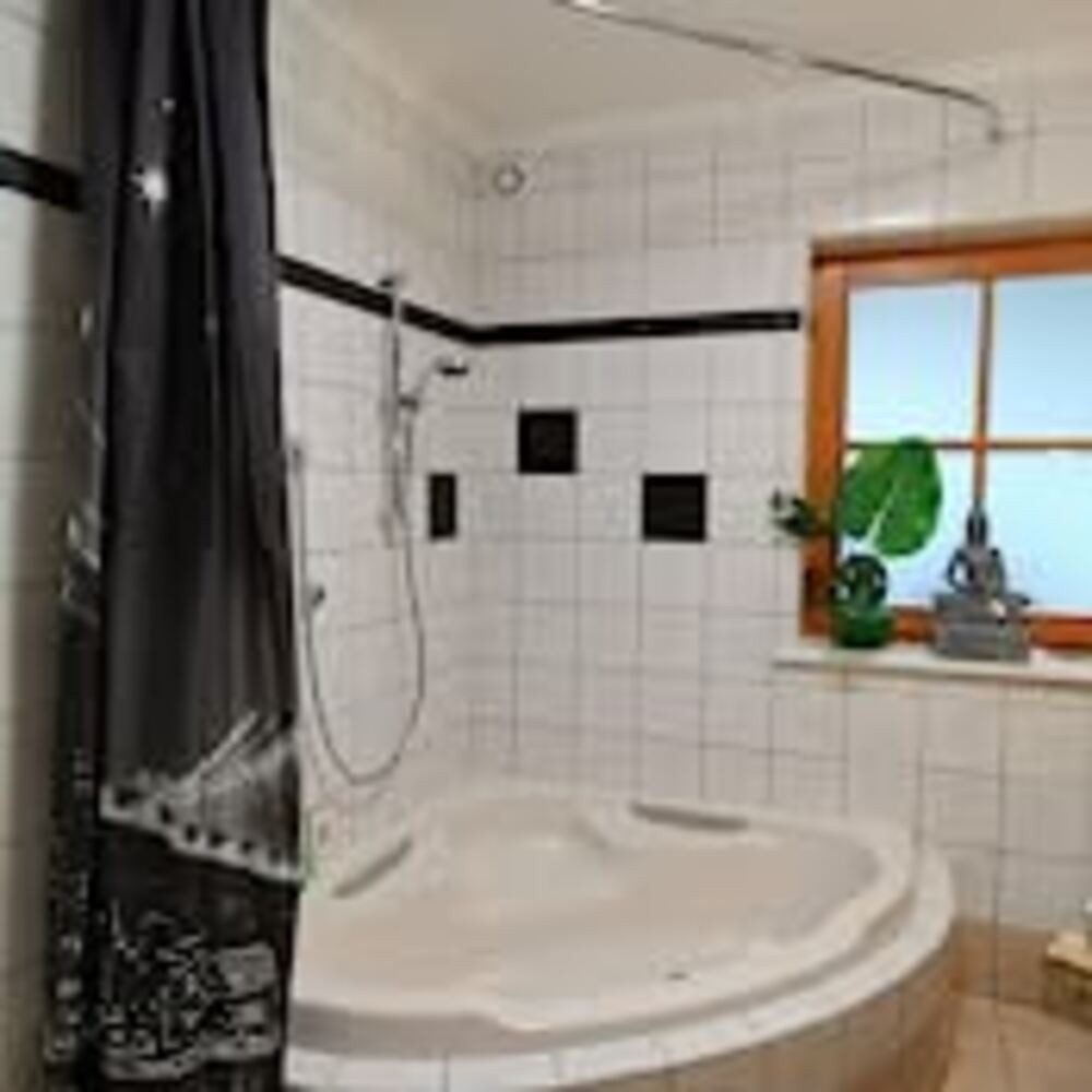 LikeKa Rundbogen Bogenstange Duschvorhangstange oval Eckbadewannen mit Viertelkreisform