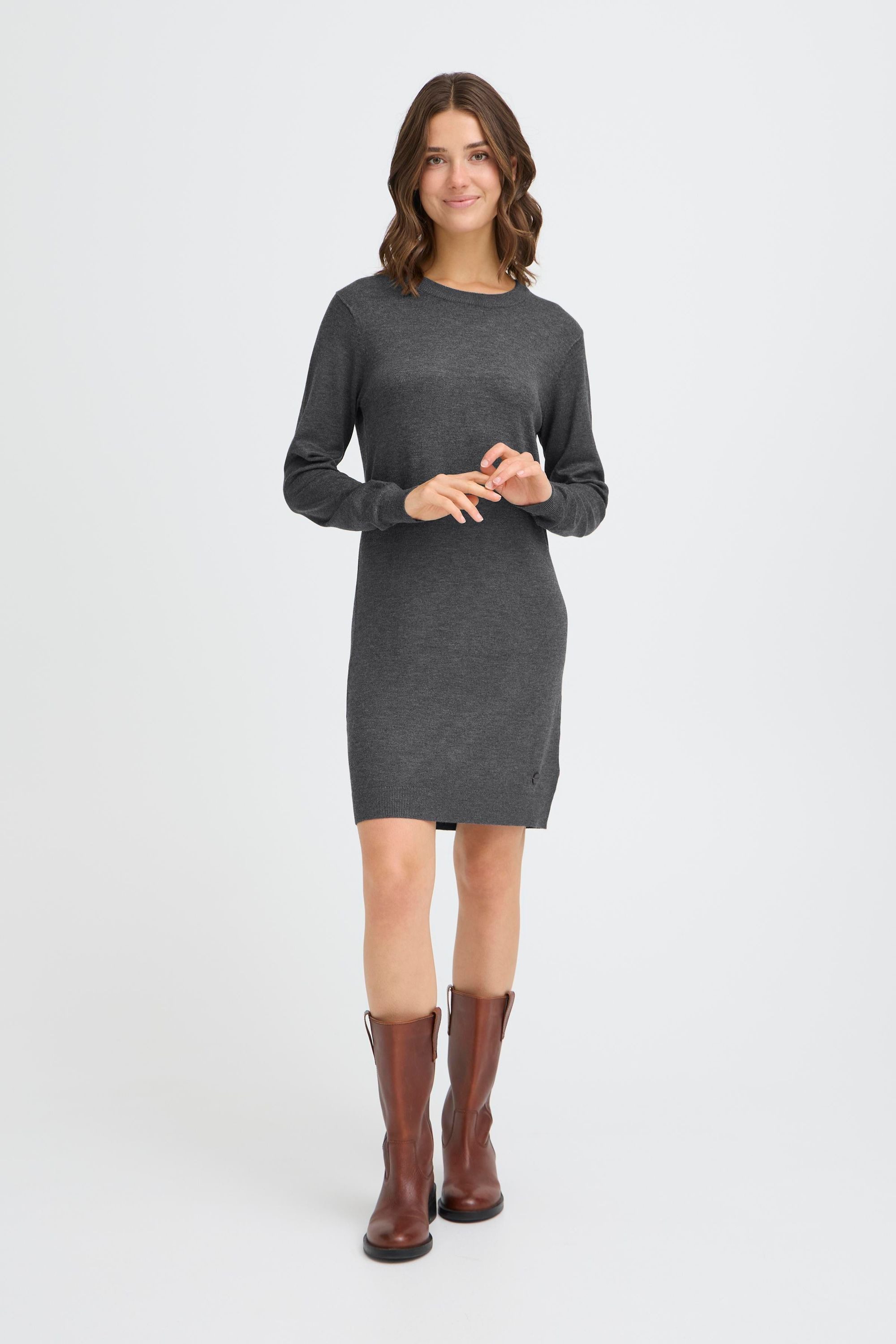 OXMO Strickkleid OXAida Gemütliches Strickkleid mit Rundhalsausschnitt