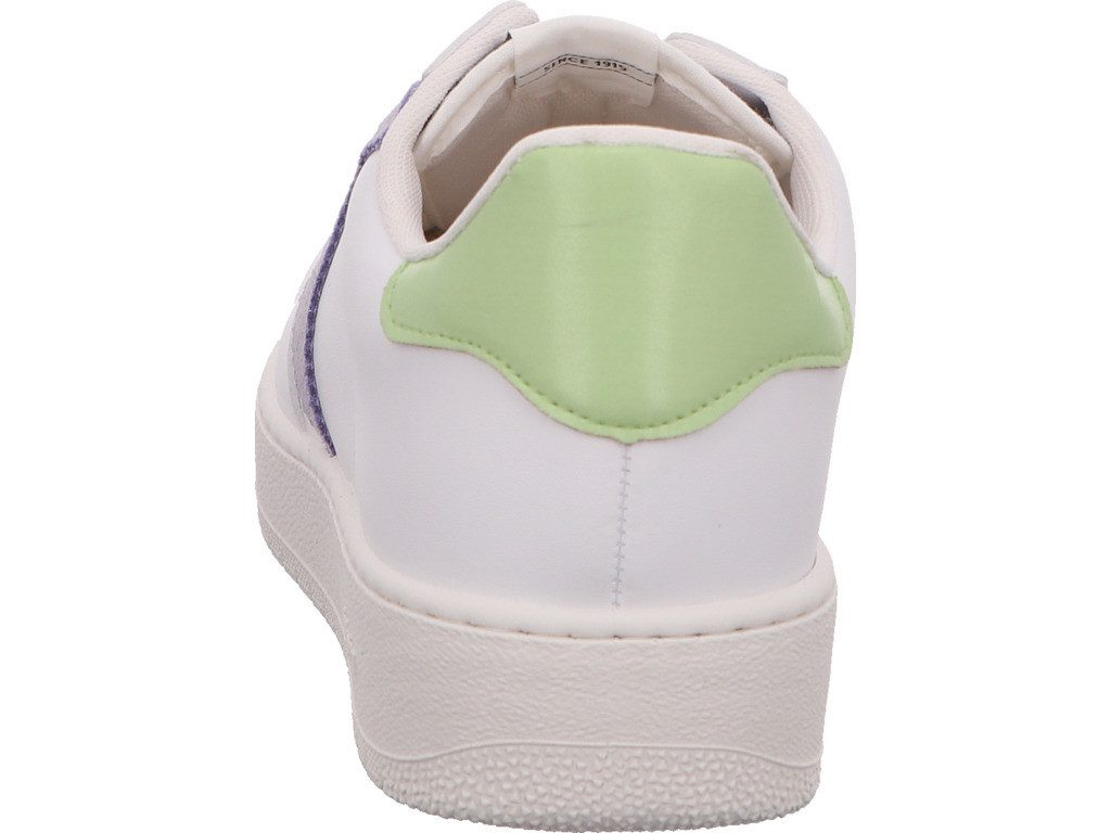 Victoria Sneaker