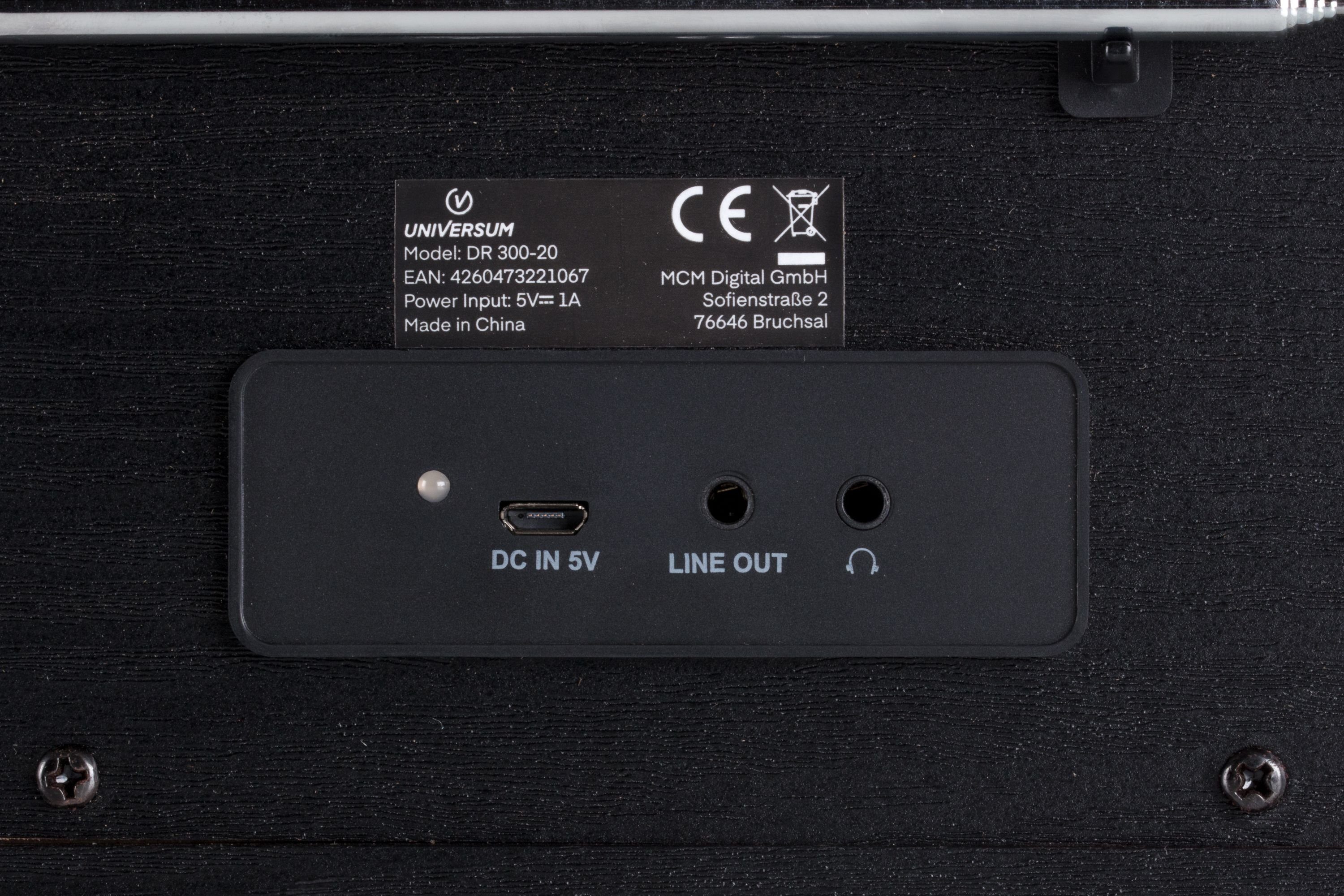 UNIVERSUM* DR 300 Radio (Digitalradio, UKW Radio, Bluetooth, Kopfhörerausgang & Akku)