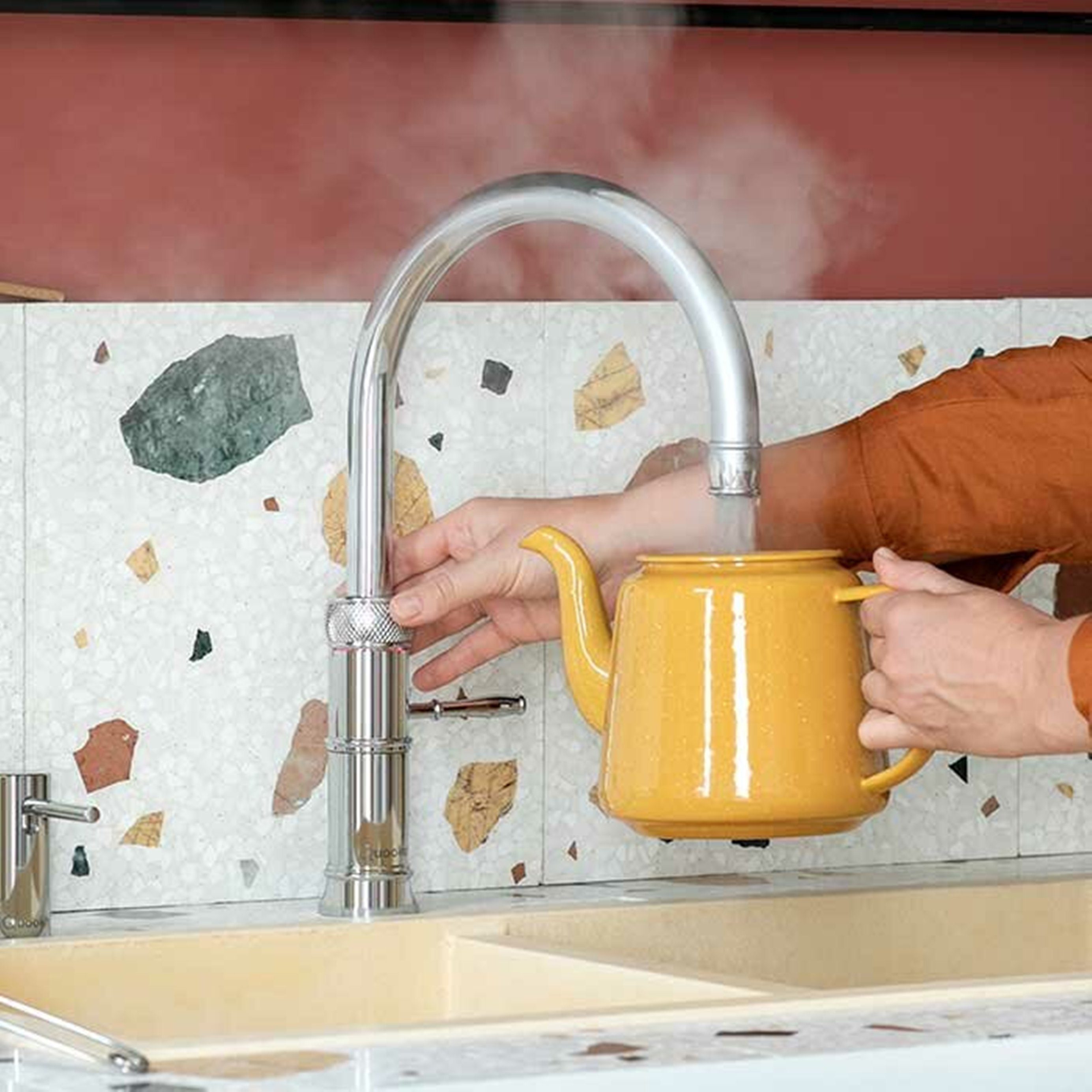 Trinkwassersystem mit PRO3 CUBE QUOOKER Küchenarmatur mit 100°C 2 VAQ CLASSIC ROUND FUSION Chrom QUOOKER (3CFRCHRCUBE) (2-St) Kochendwasserhahn