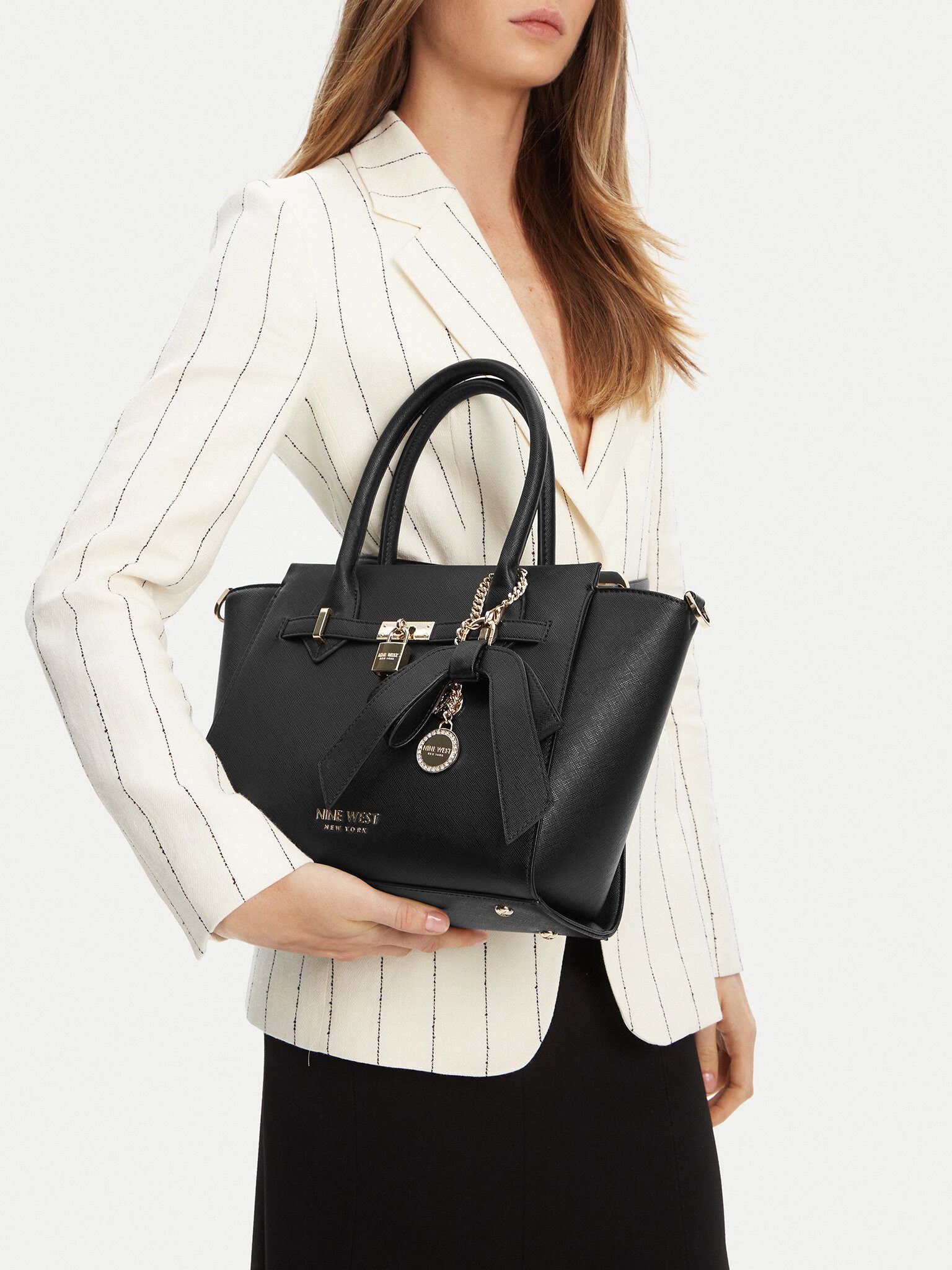 Nine West Handtasche Nine West Damenhandtasche Schwarz CHELSEA-CHARM-II-LX10185