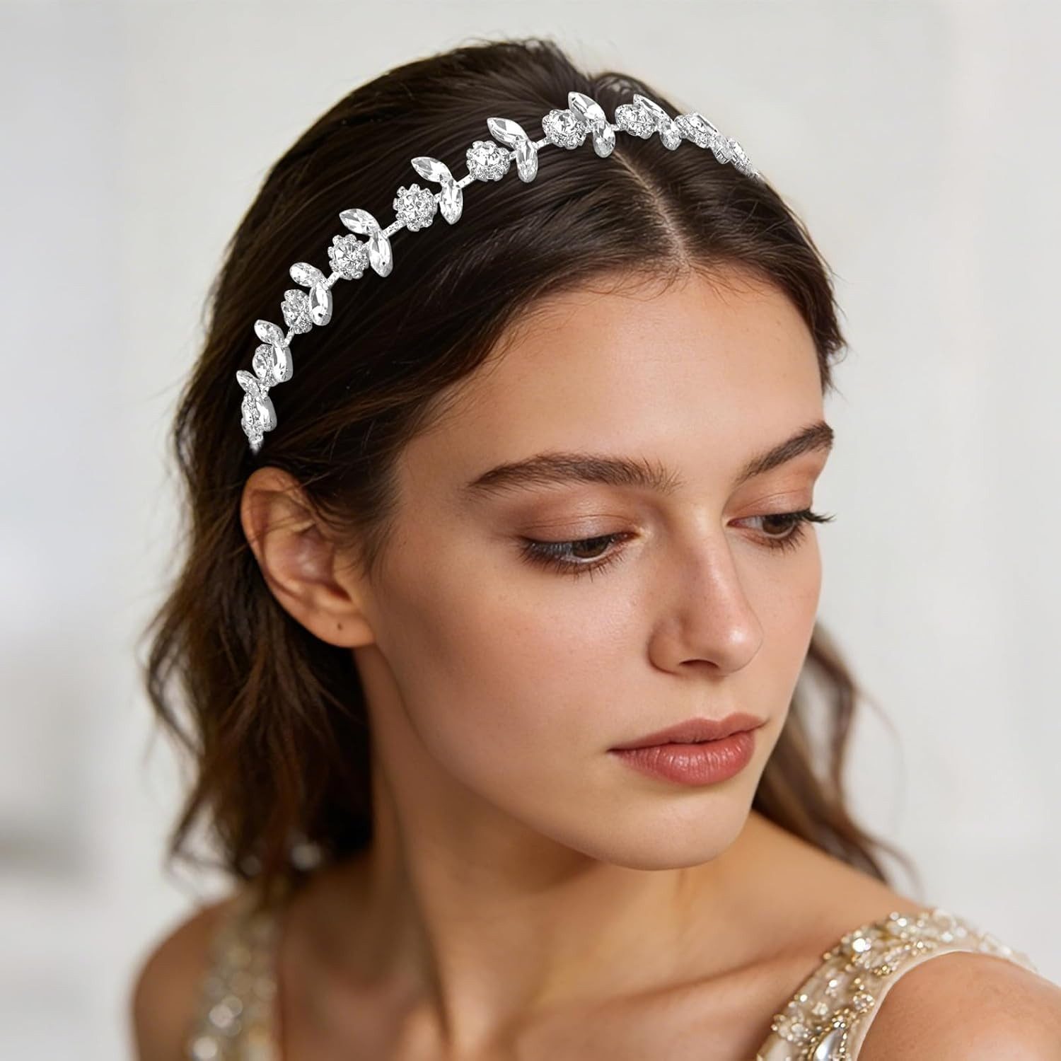 MOPUEA Diadem Kristall Blume Stirnband Kopfschmuck Haarreif silber (Set, 1-tlg., Band oder Haarnadeln für stabilen, komfortablen Sitz), Für Hochzeiten, Partys oder als Geschenk für Mädchen & Frauen