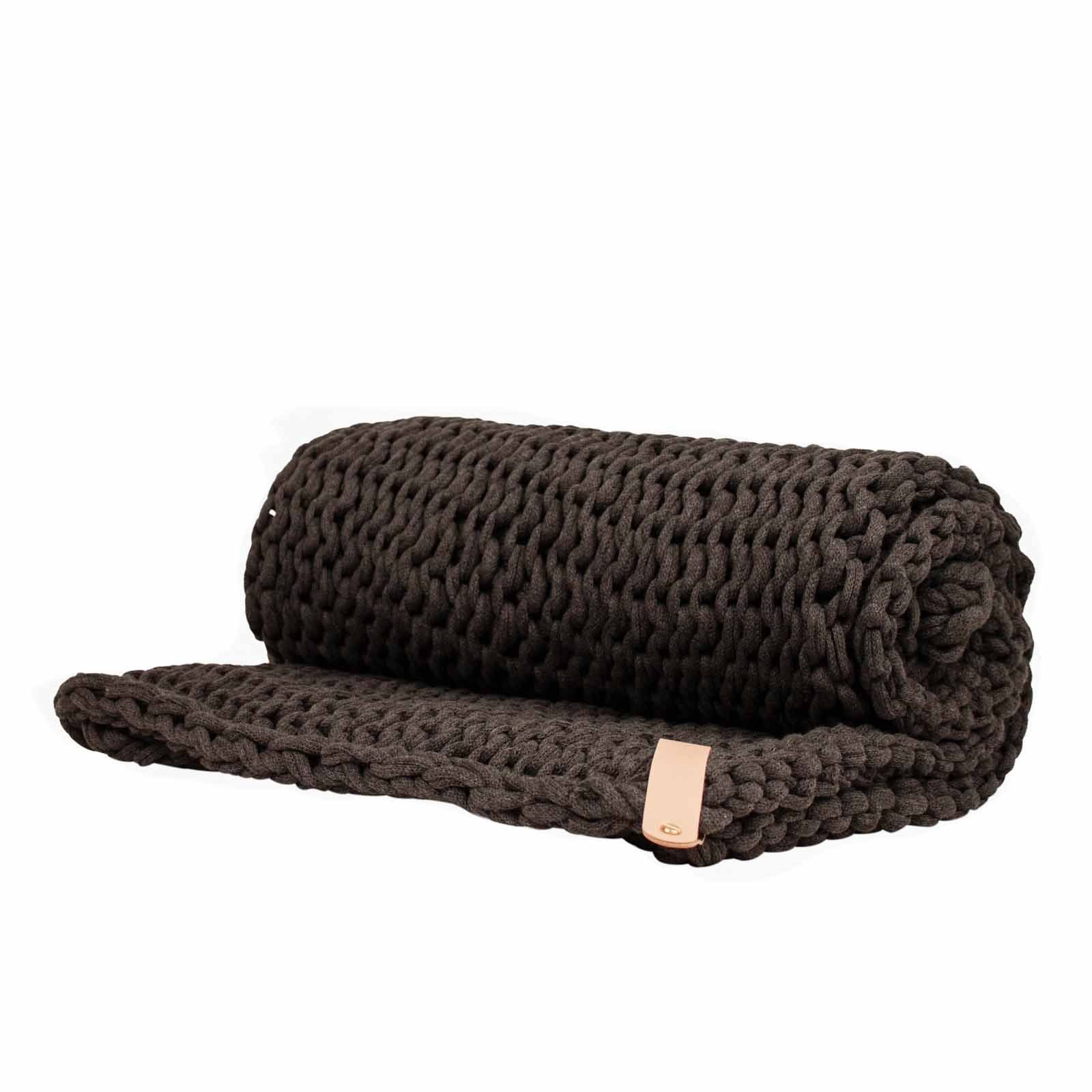 adorist Tagesdecke, Grobstrickdecke Juna Chunky Knit, vegan dunkelgrau small 80x130cm. € 139,00