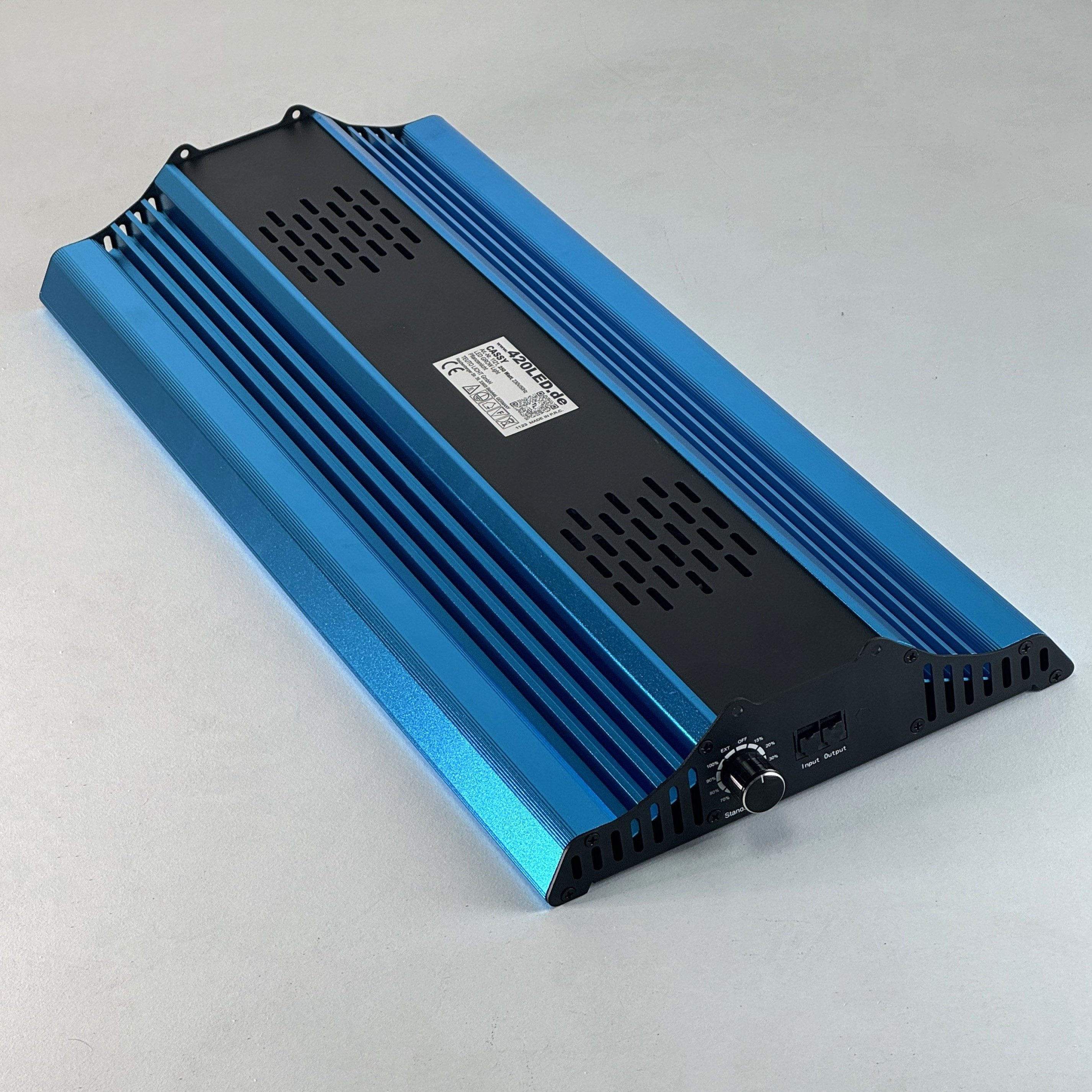 TEUTO Licht Pflanzenlampe ULTRA Grow Lampe CASSY 420LED® dimmbar, 250W, 722 μmol/s, LED fest integriert