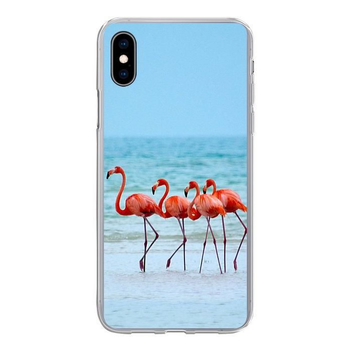 MuchoWow Handyhülle Vier Flamingos stehen am Strand Handyhülle Apple iPhone Xs Max Smartphone-Bumper Print Handy