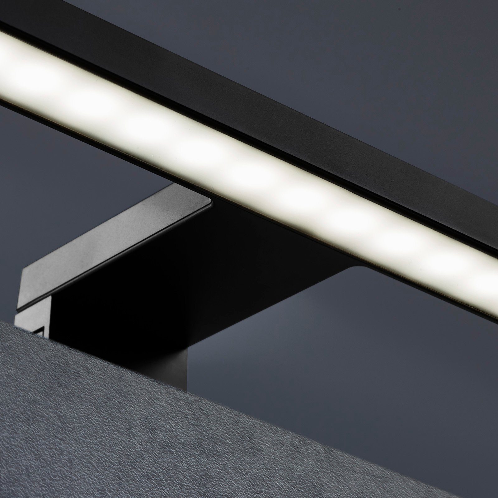 SO-TECH® LED Spiegelleuchte Aufbauleuchte SKY Schrankleuchte fürs Bad Hohe Lichtleistung, LED fest integriert, Neutralweiß, Länge 300 mm 230V / 5W schwarz – Bild 5 von 5