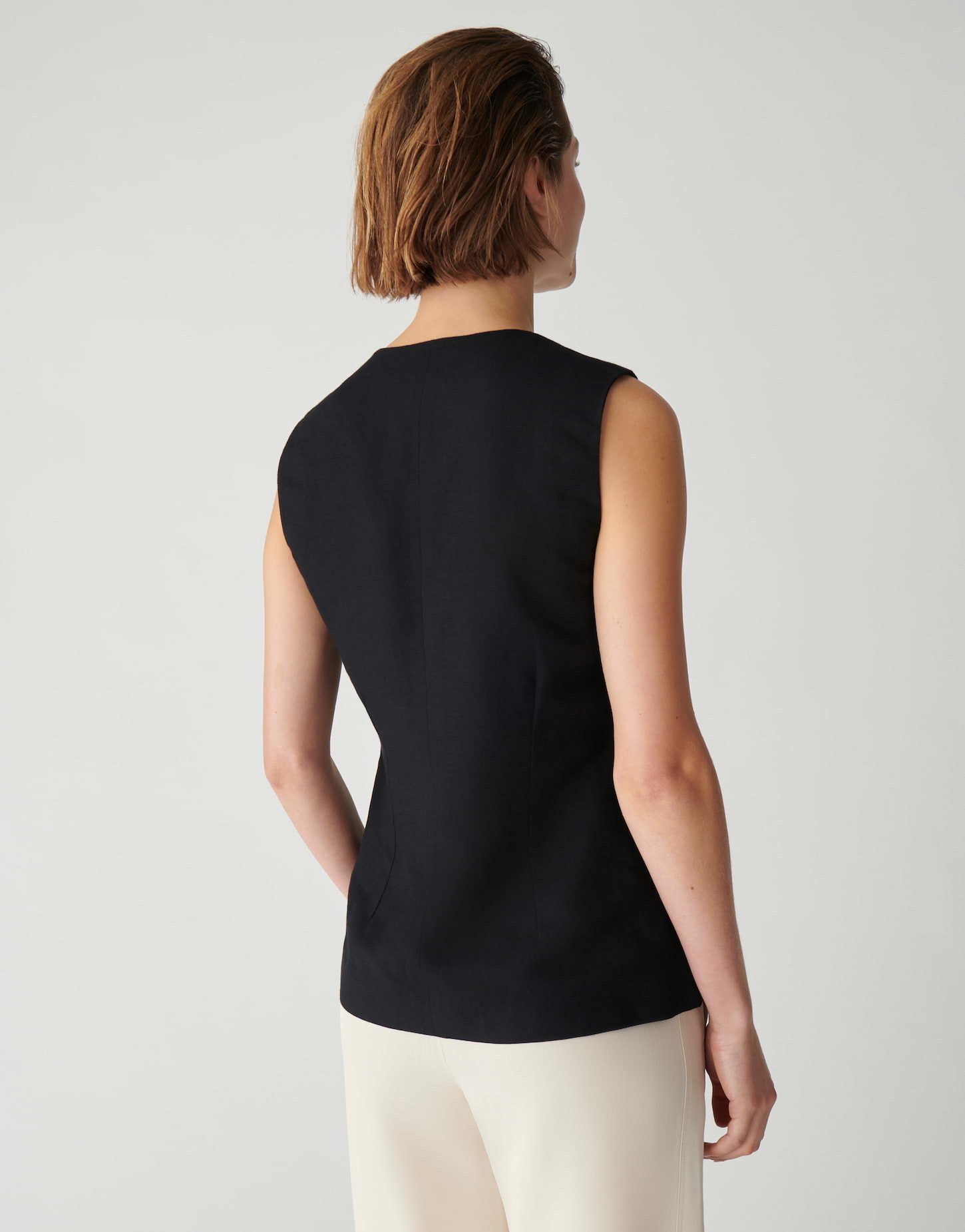 OPUS PANTS Longweste Wivina aus Webware in figurbetonter Passform Ärmellos mit V-Ausschnitt für moderne Tailoring Looks