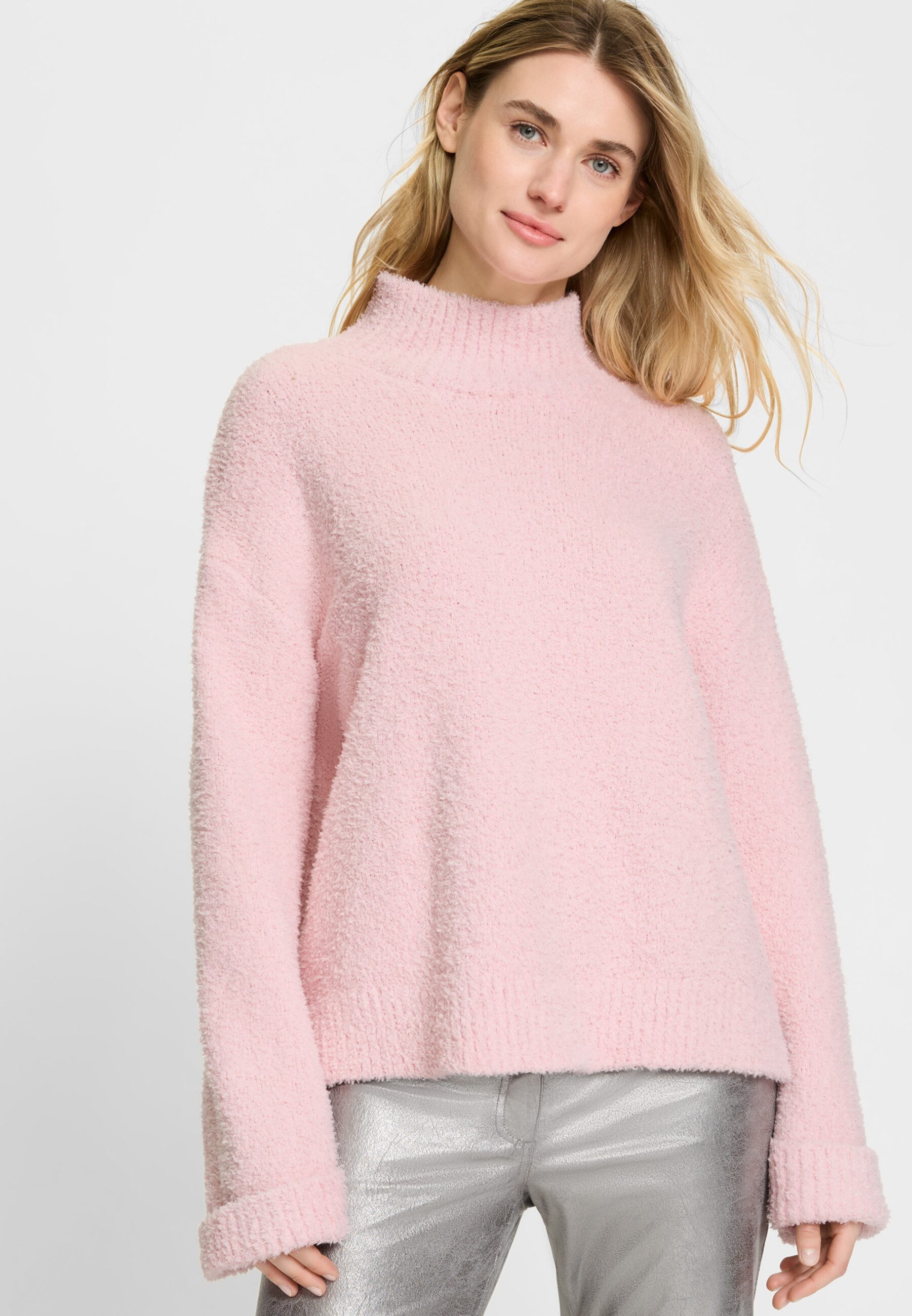 Olsen mit Turtel-Neck