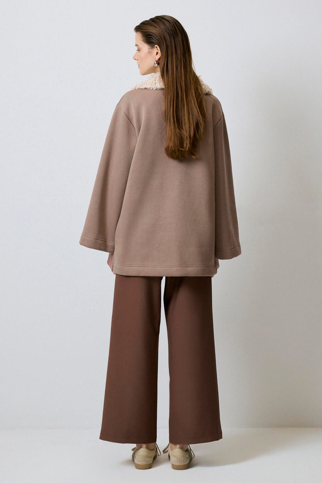 touche prive Kapuzenpullover SWEATSHIRT MIT KUNSTPELZKRAGEN