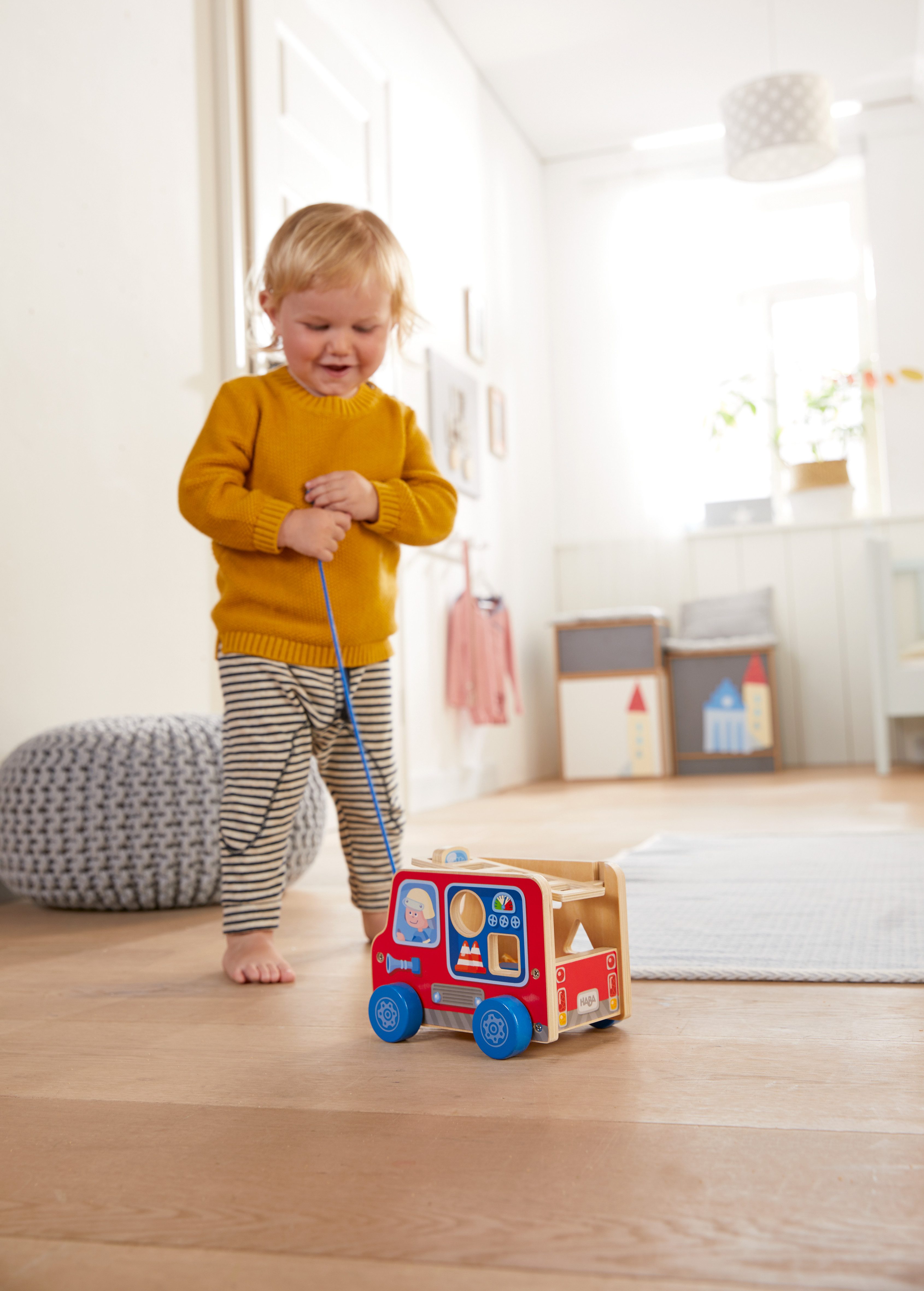 Haba Nachziehspielzeug Feuerwehrauto