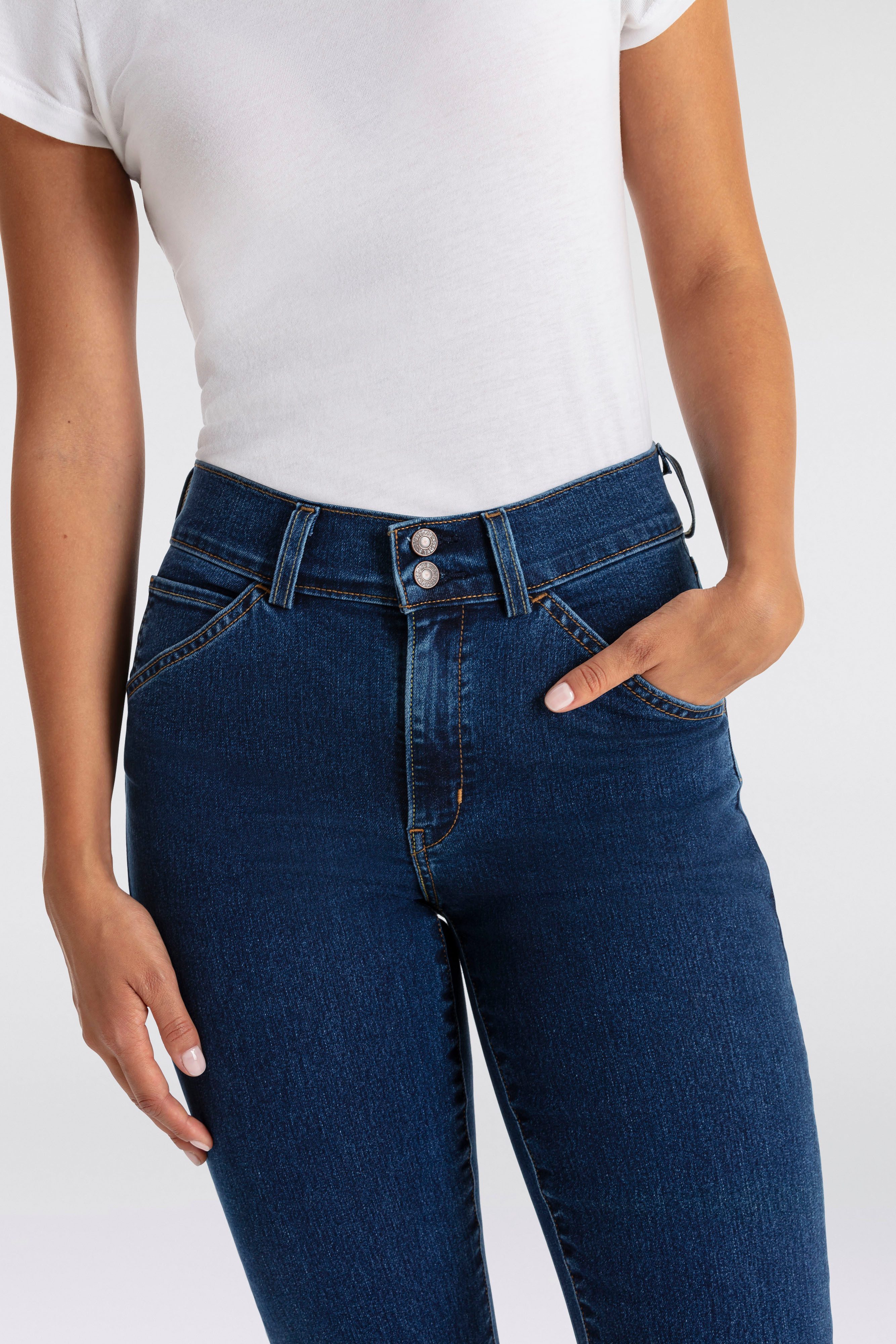 Levi's® Straight-Jeans TAILORED 724 STRAIGHT