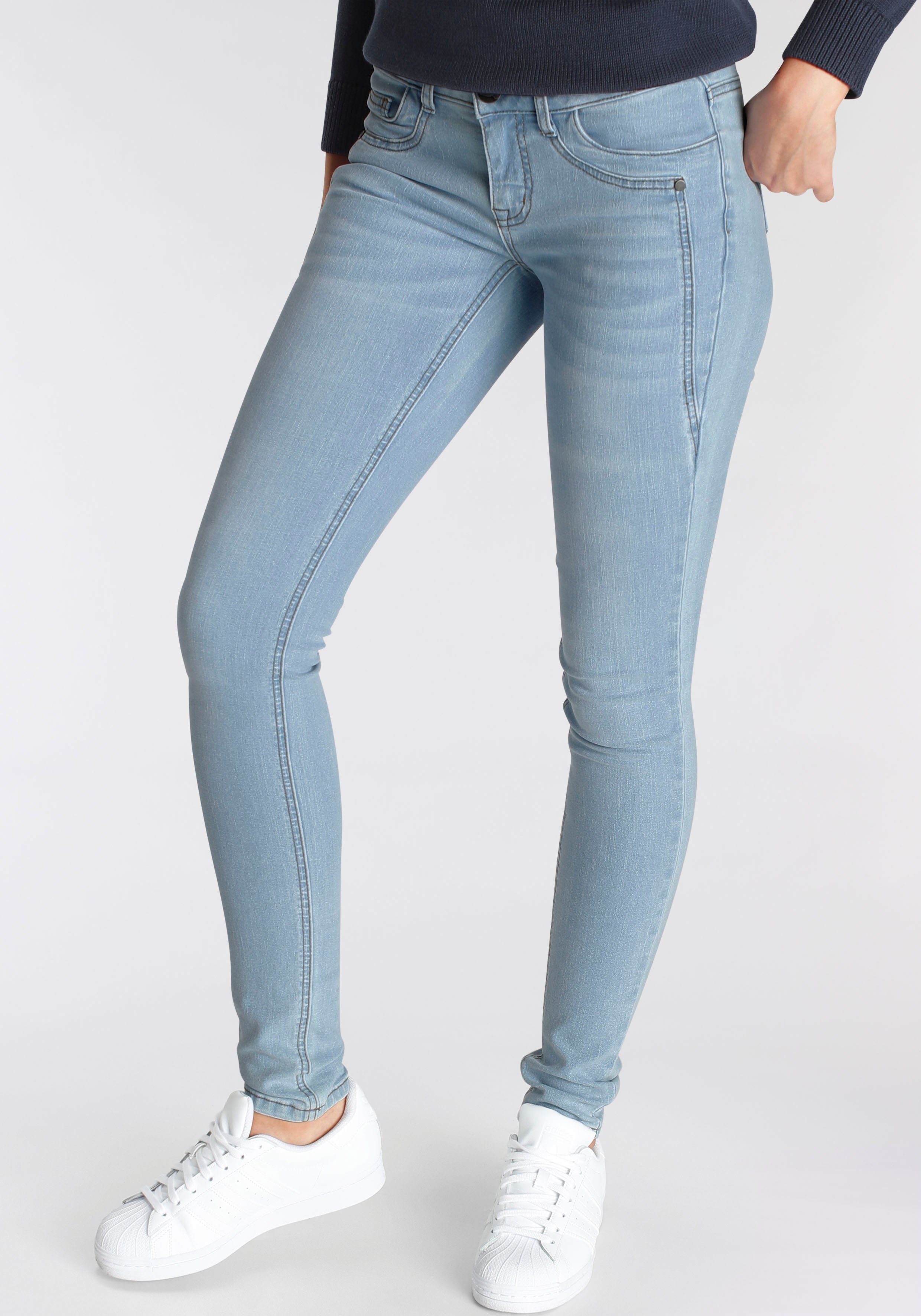 Arizona Skinny-fit-Jeans mit Keileinsätzen Low Waist bleached